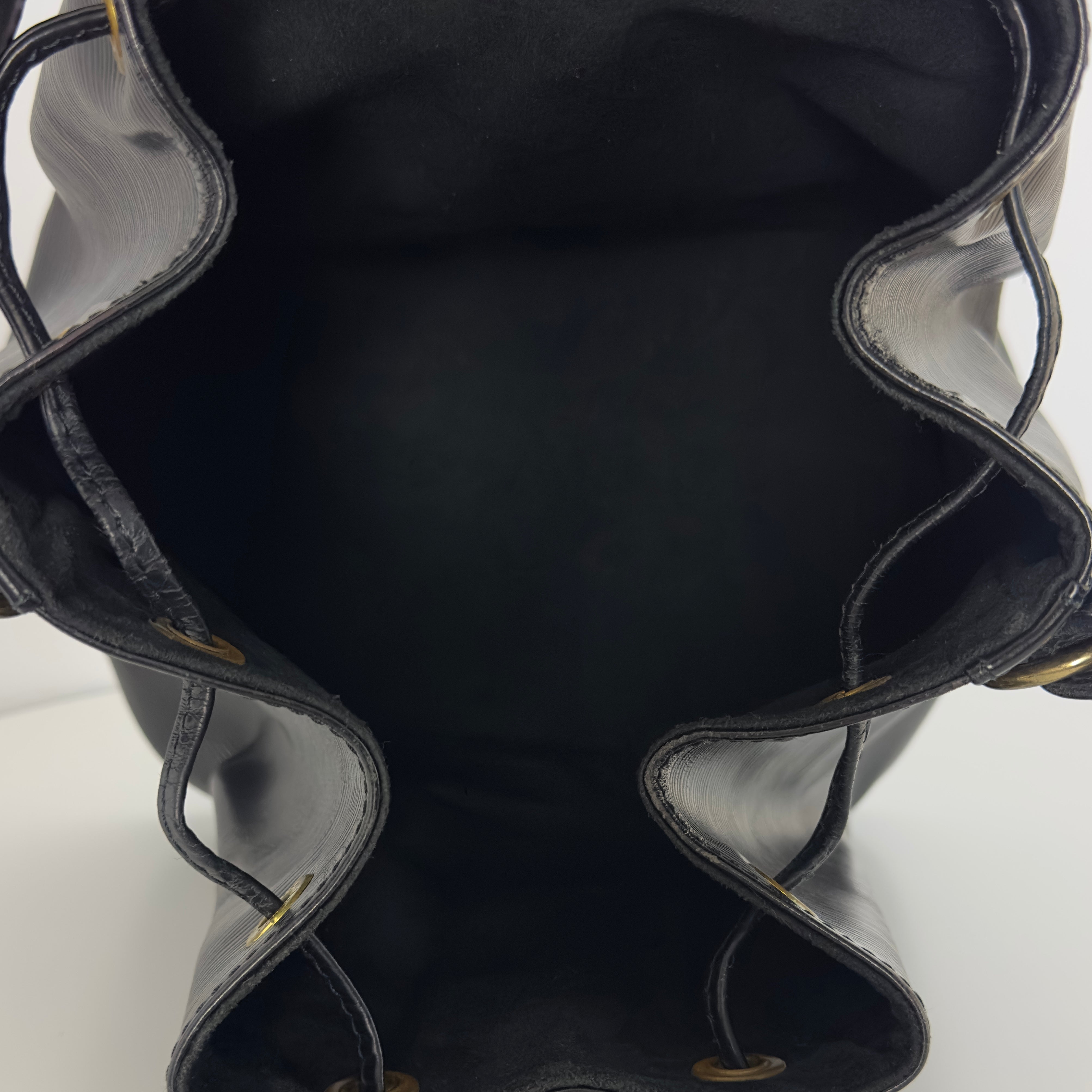 Sac à main LOUIS VUITTON Noé Petit cuir épi noir