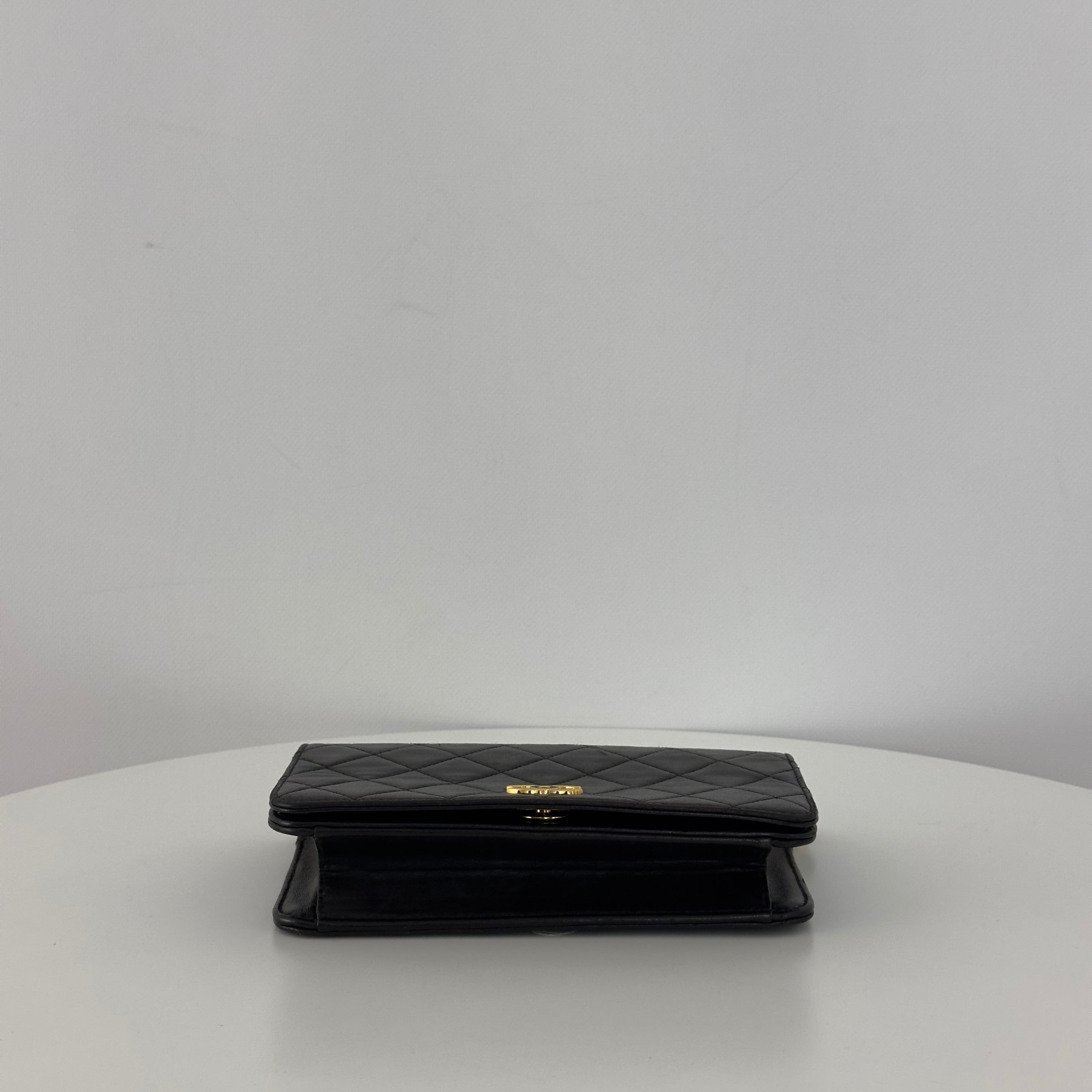 Sac à main CHANEL Timeless WOC Mini cuir d'agneau noir