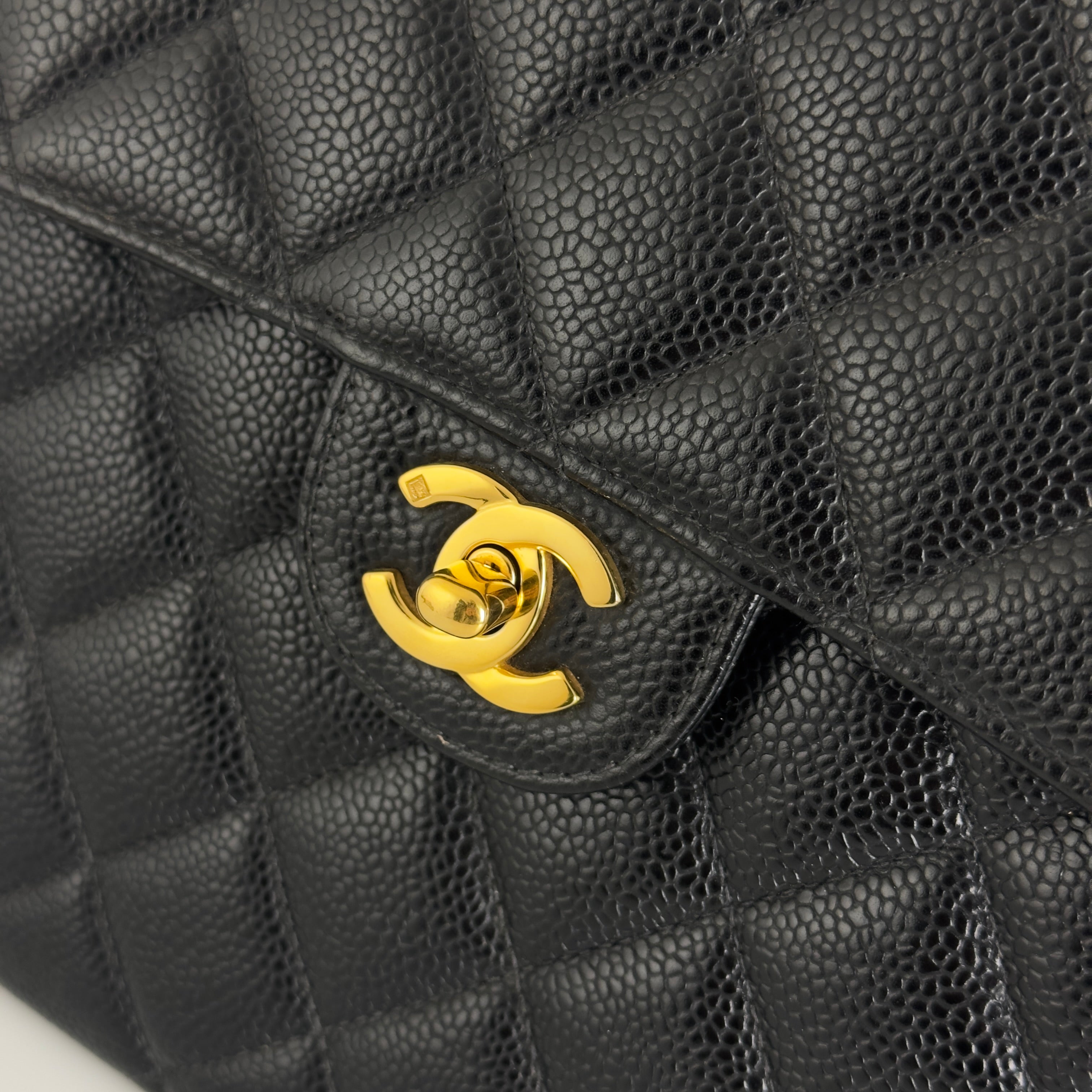Sac à main CHANEL Timeless Classique Jumbo Single Flap cuir caviar noir