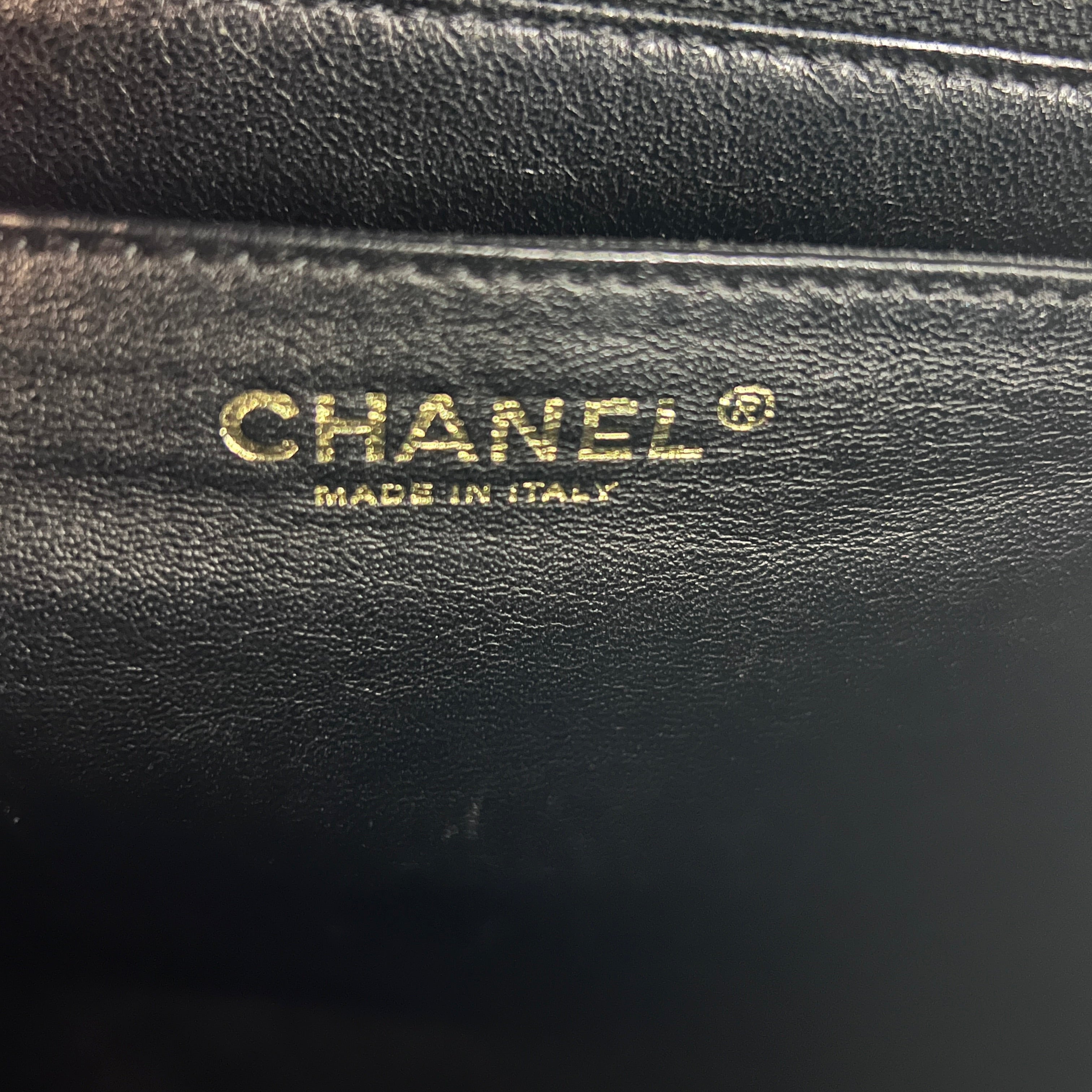 Sac à main CHANEL Coco Handle cuir caviar noir