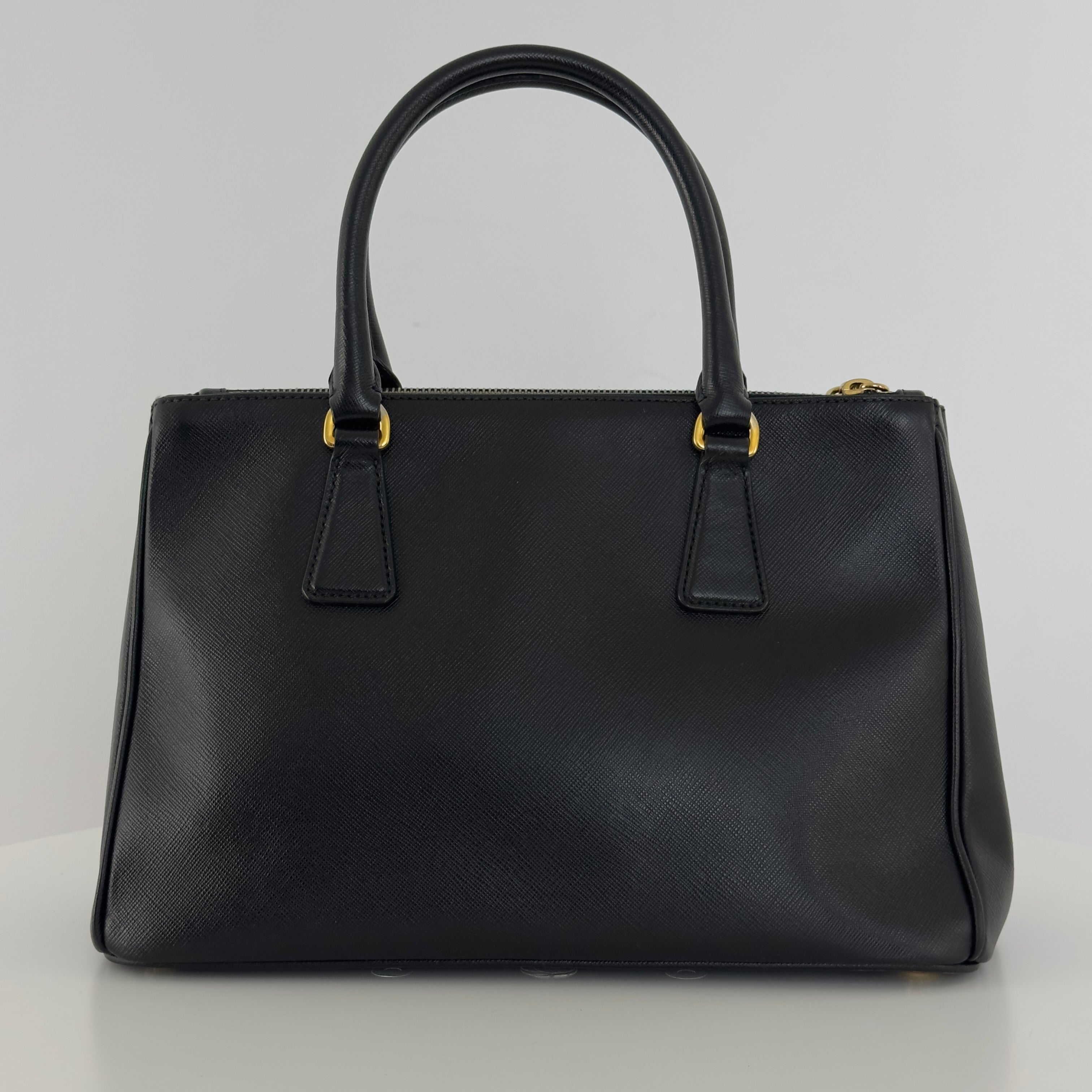 Sac à main PRADA Galleria cuir noir