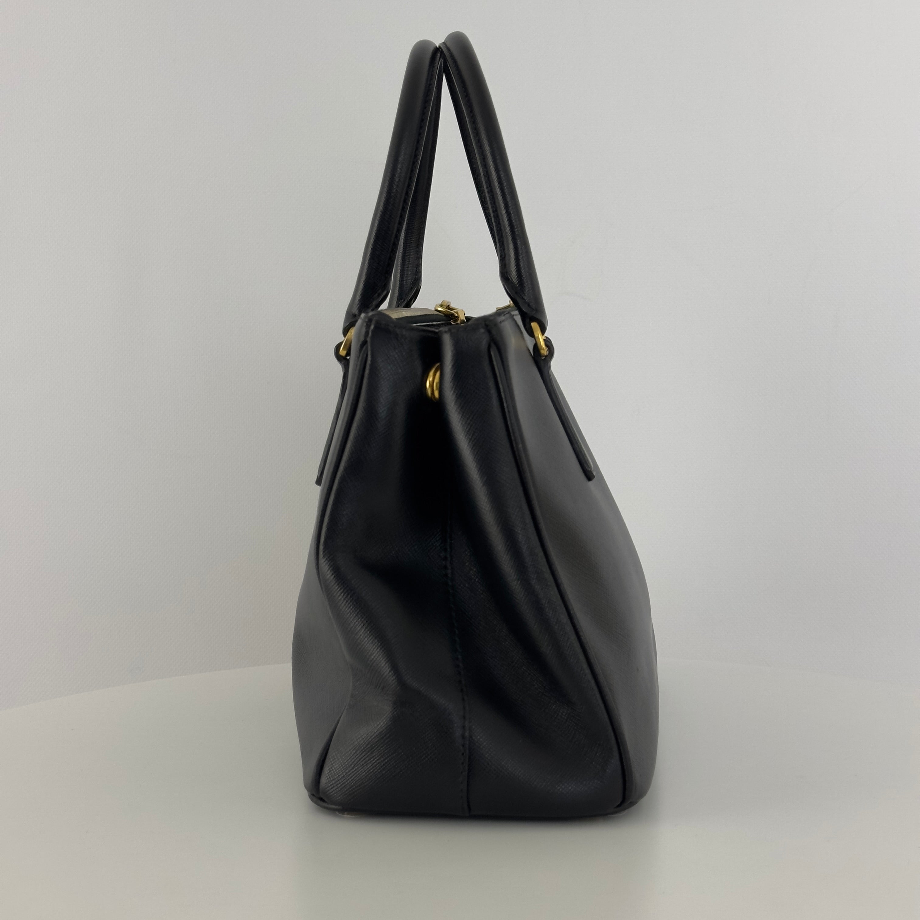 Sac à main PRADA Galleria cuir noir