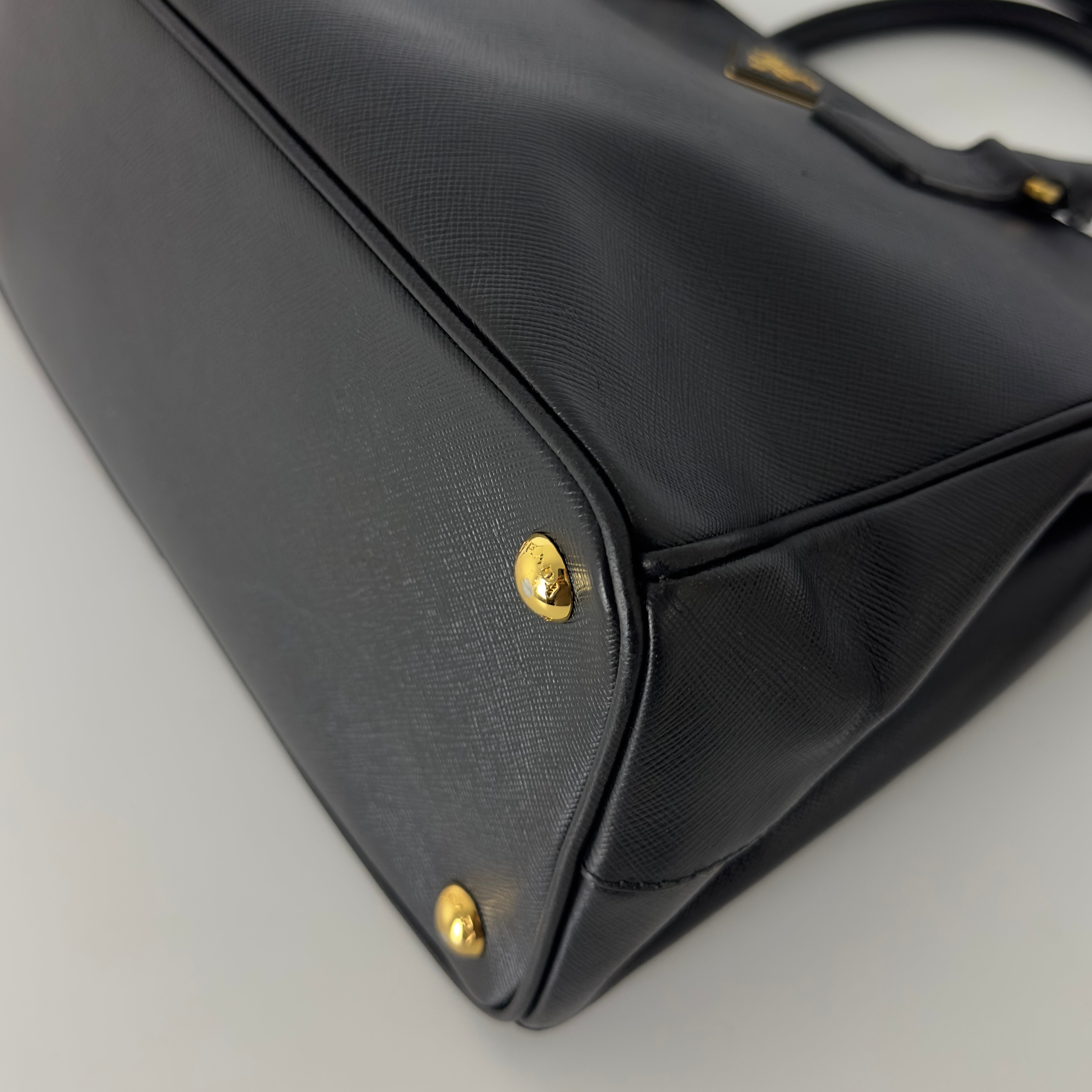 Sac à main PRADA Galleria cuir noir