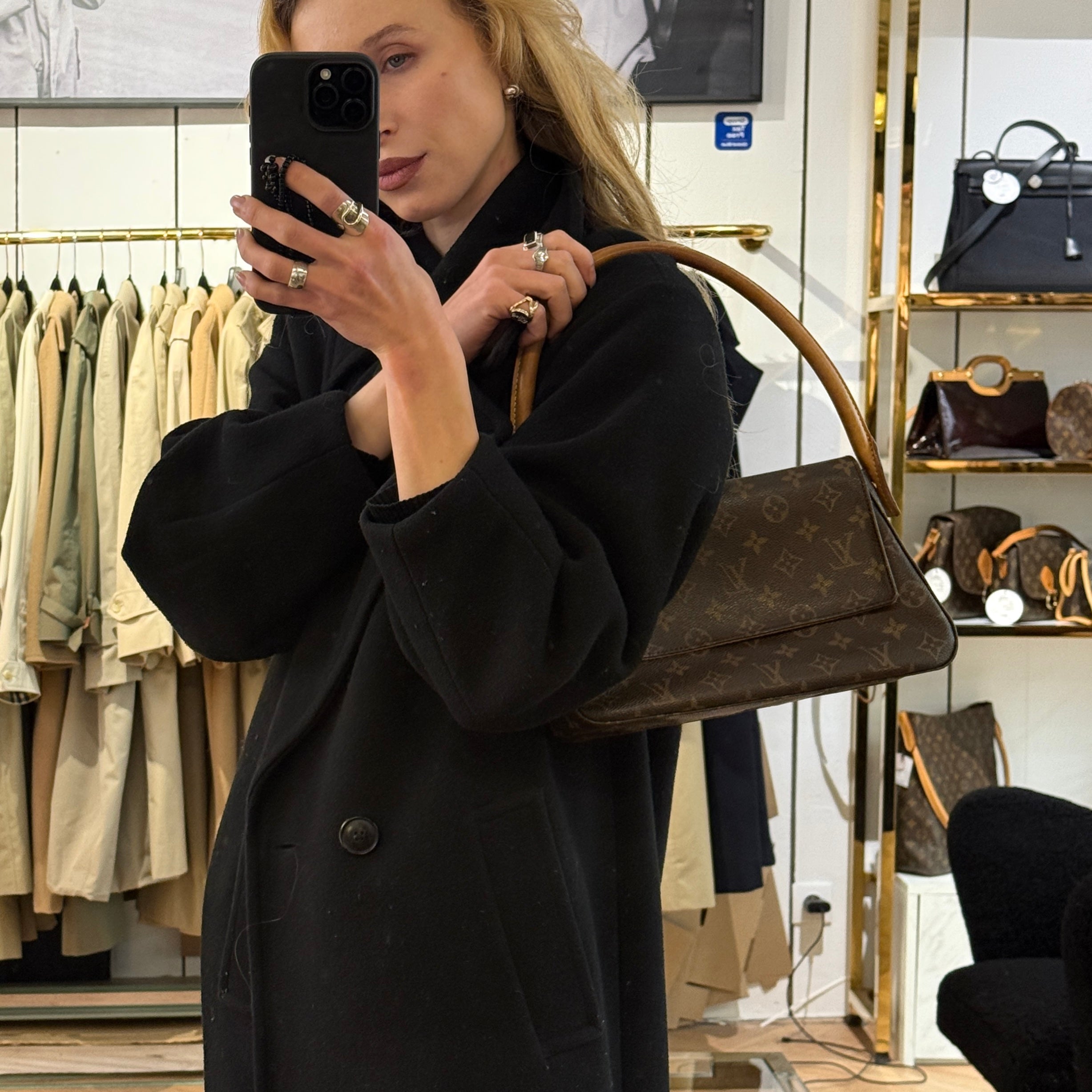 Sac à main LOUIS VUITTON Looping PM toile et cuir marron