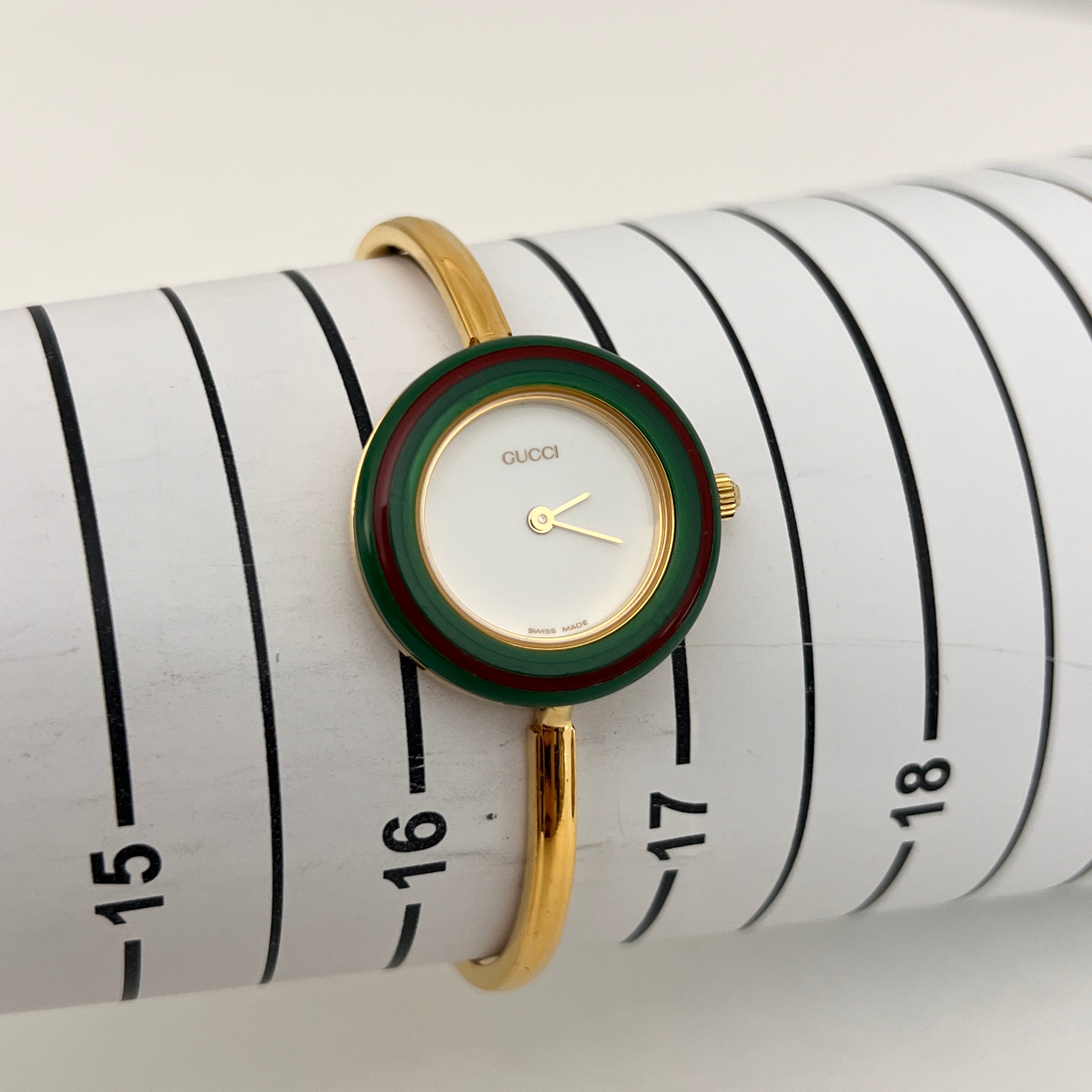 Montre GUCCI Play plaqué or doré