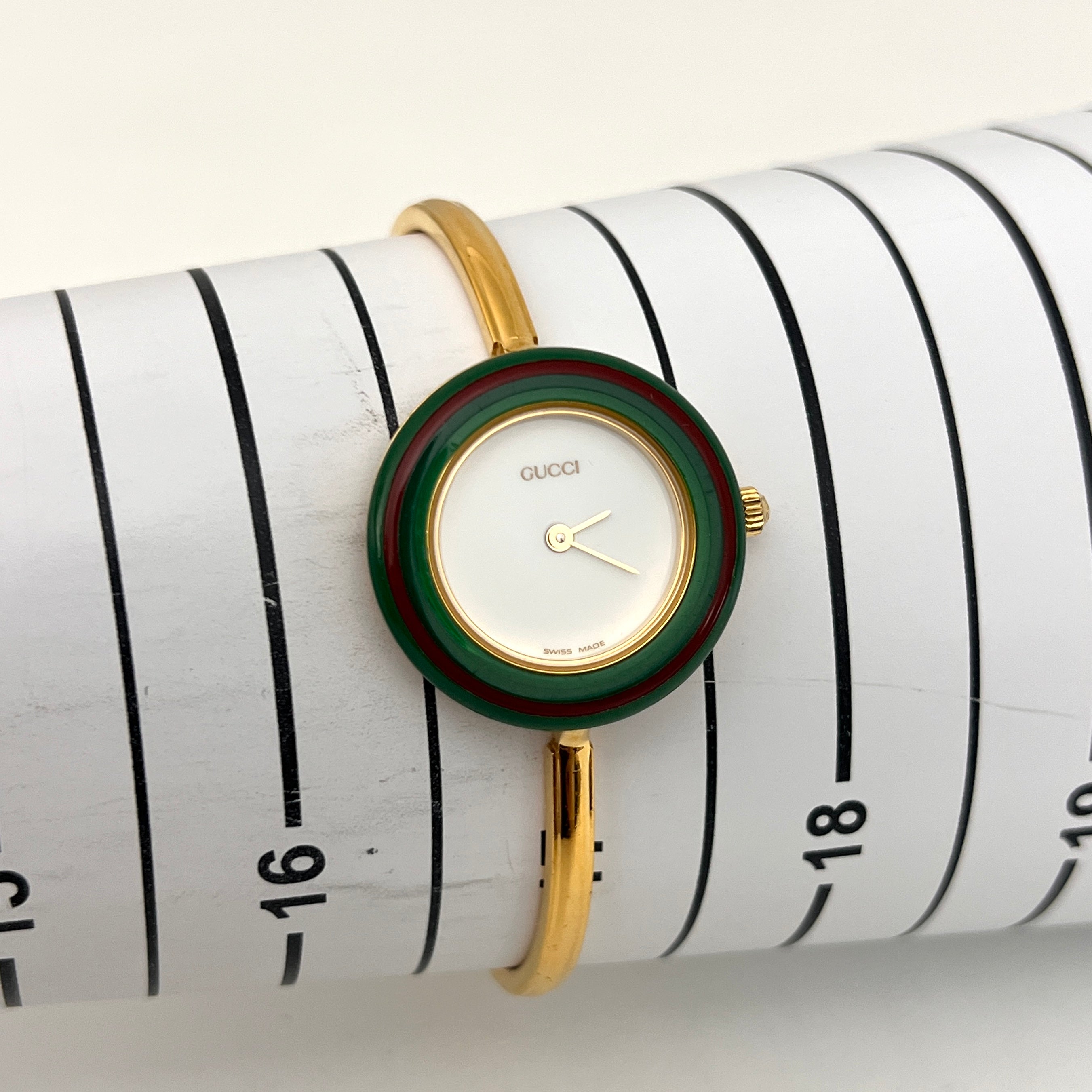 Montre GUCCI Play plaqué or doré