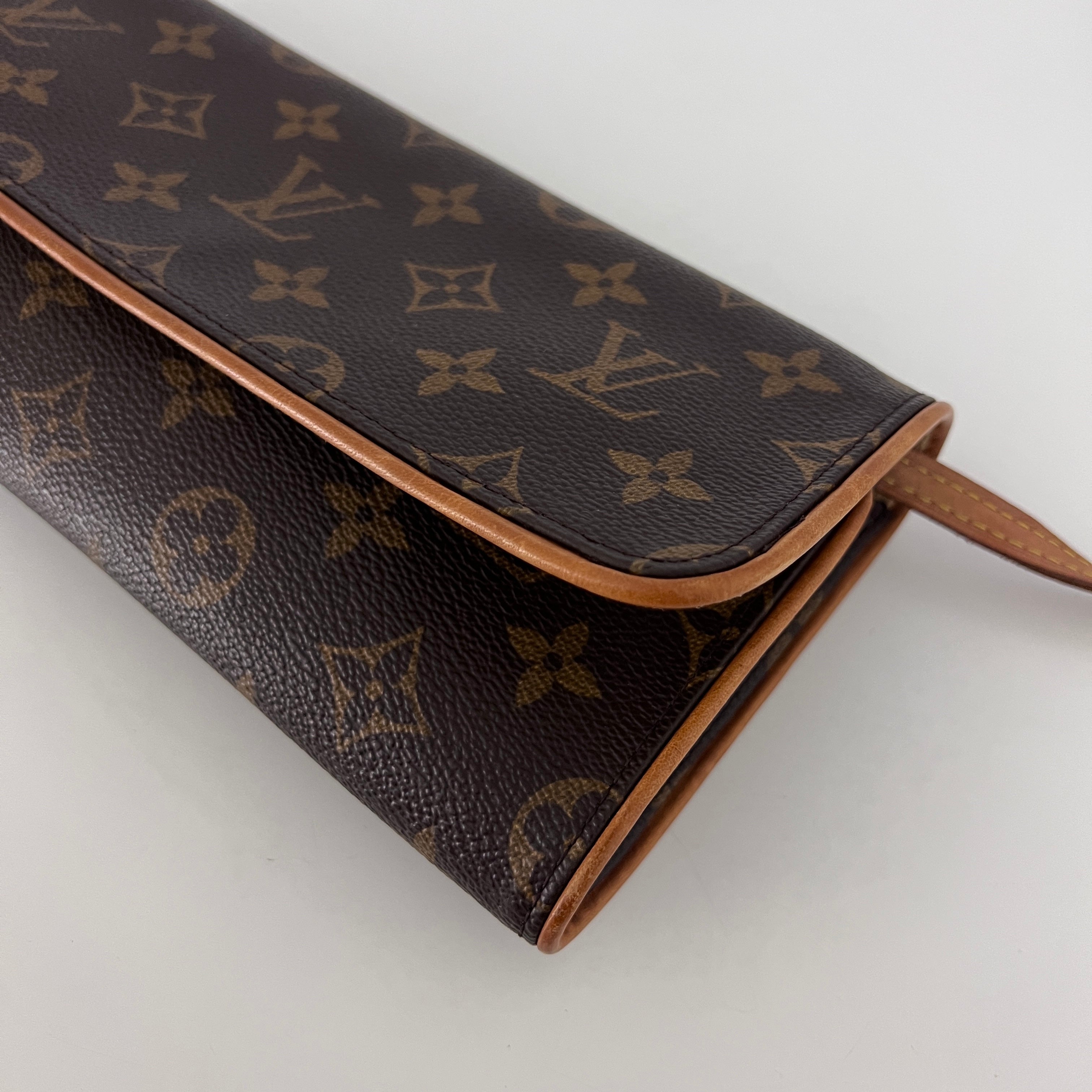 Sac à bandoulière LOUIS VUITTON Twin GM toile et cuir marron vintage 2000