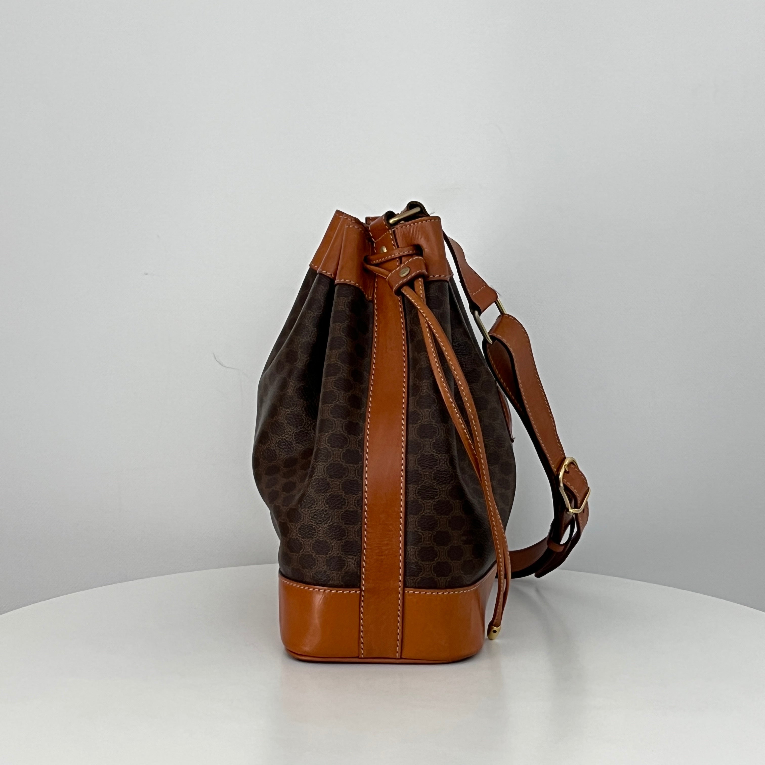 Sac à bandoulière CELINE Seau toile et cuir marron