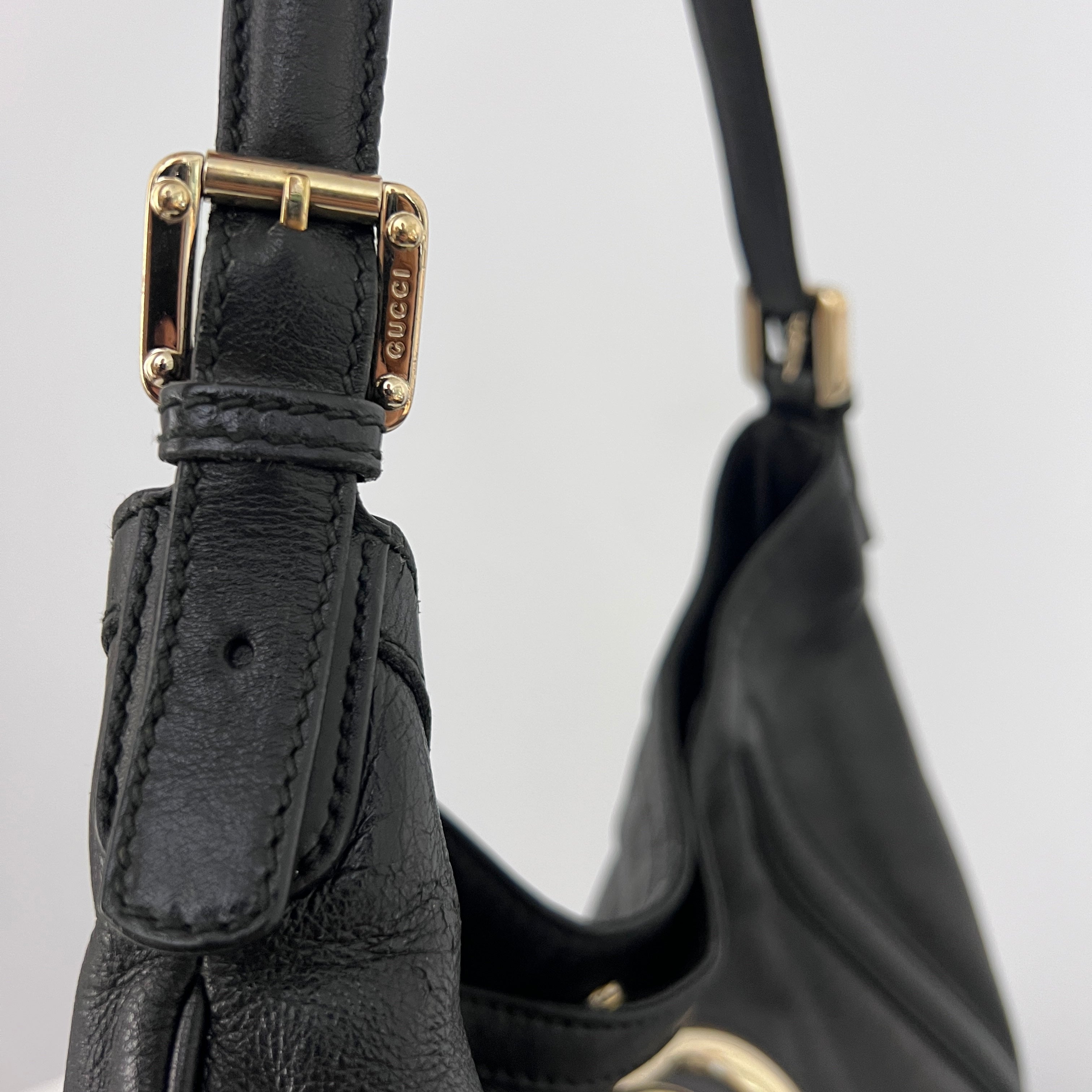 Sac GUCCI Interlocking G Britt cuir lisse noir