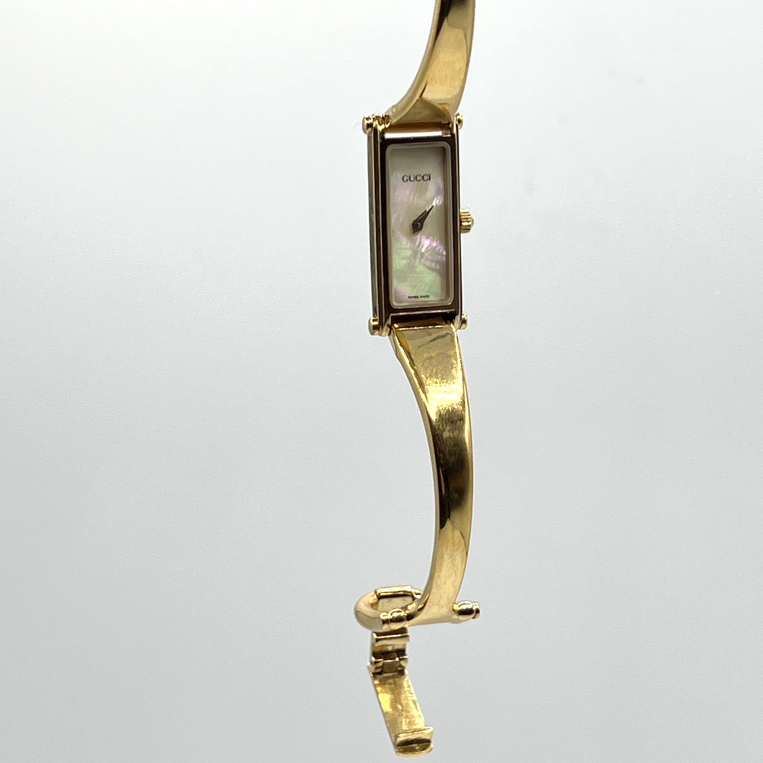 Montre GUCCI 1500 plaqué or doré