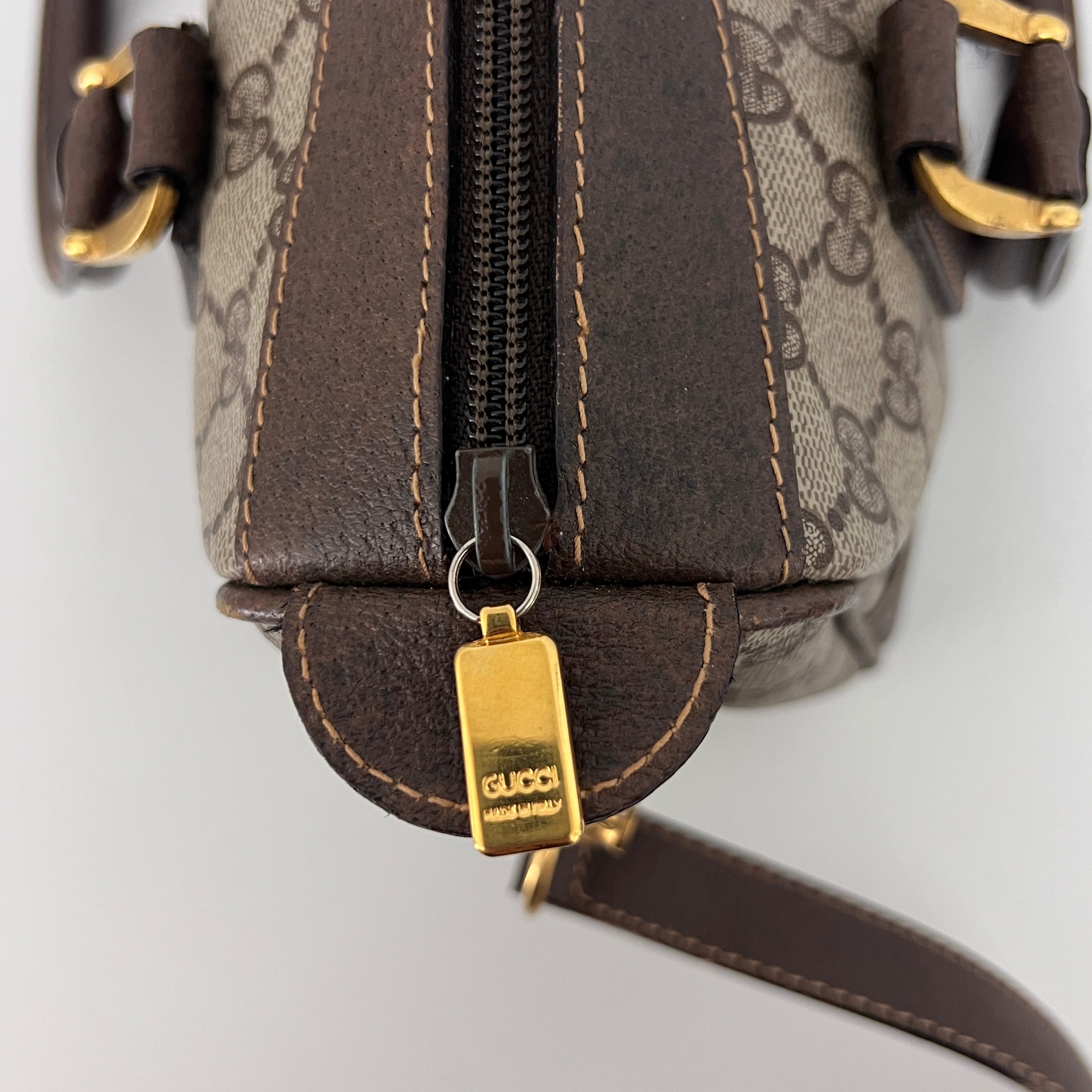 Sac à bandoulière GUCCI Boston GG toile et cuir marron