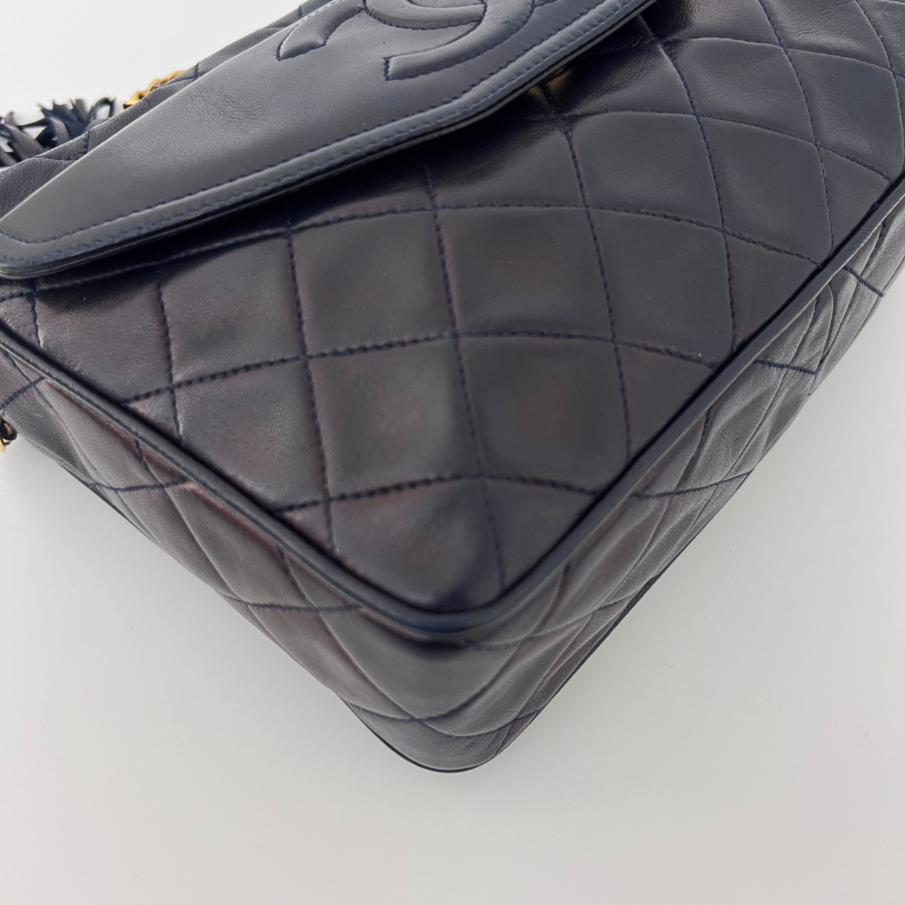 Sac à bandoulière CHANEL Camera Bag cuir d'agneau bleu marine vintage 1989-1991
