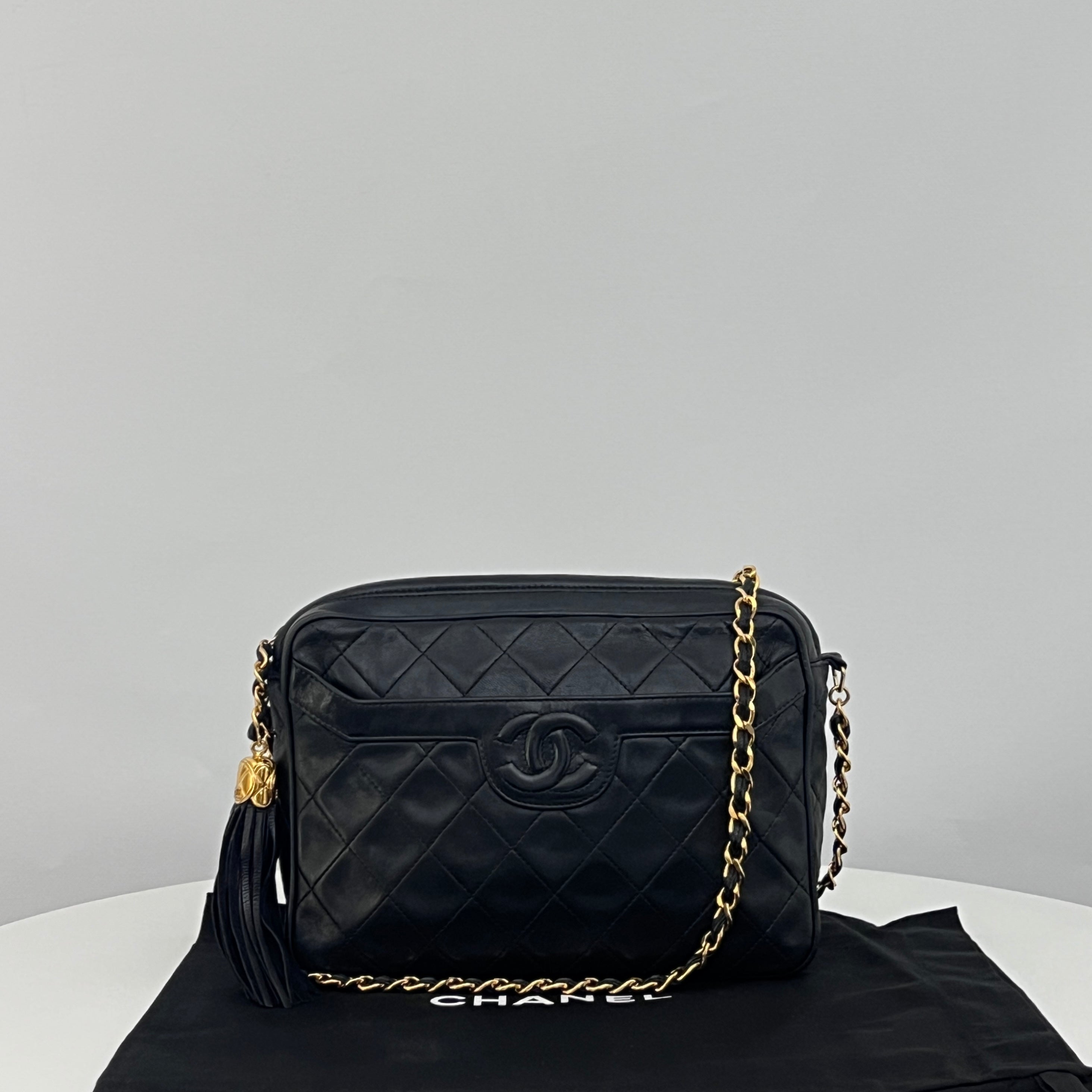 Sac à bandoulière CHANEL Camera Bag cuir d'agneau noir vintage 1991-1994