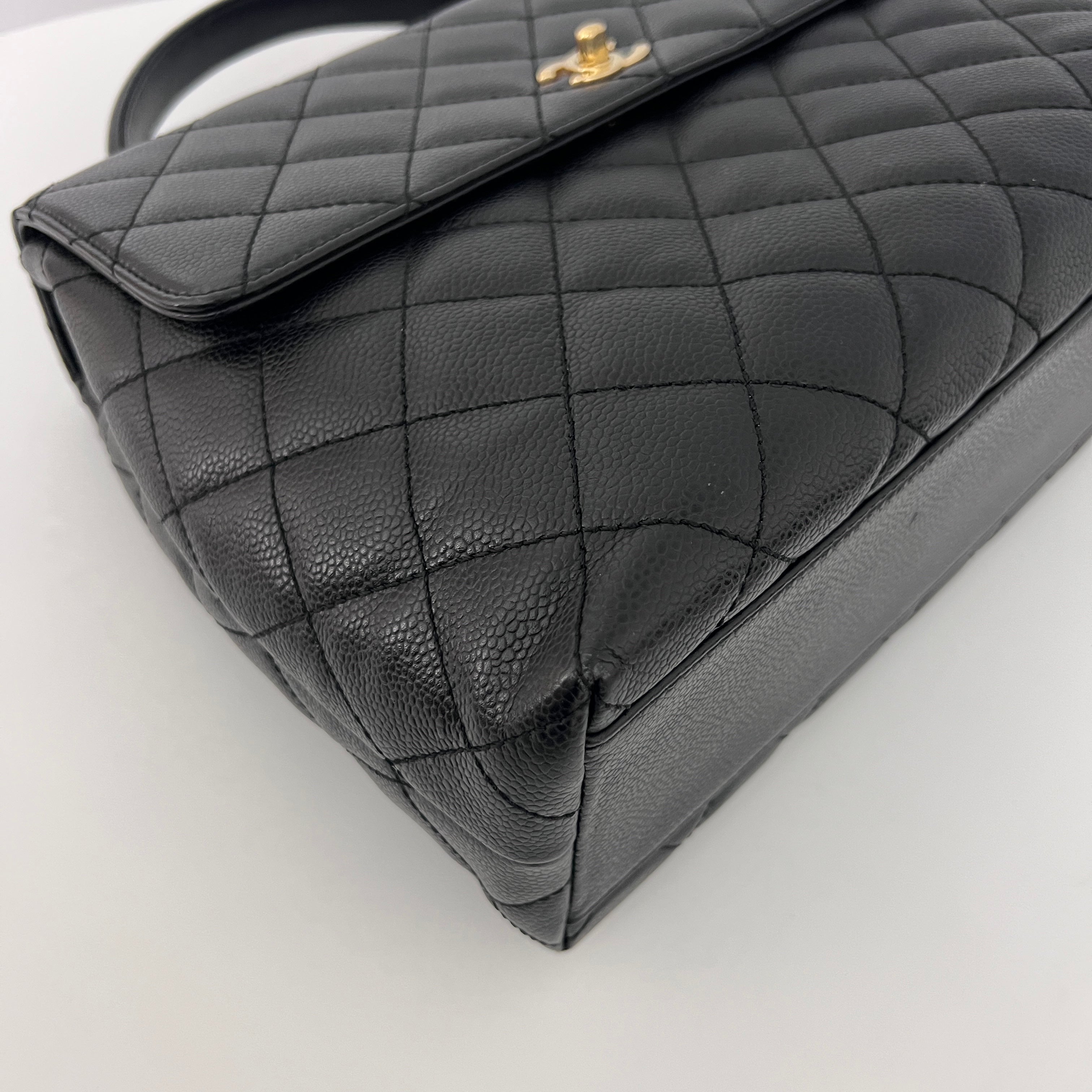 Sac CHANEL Top Handle cuir caviar noir vintage 2003-2004