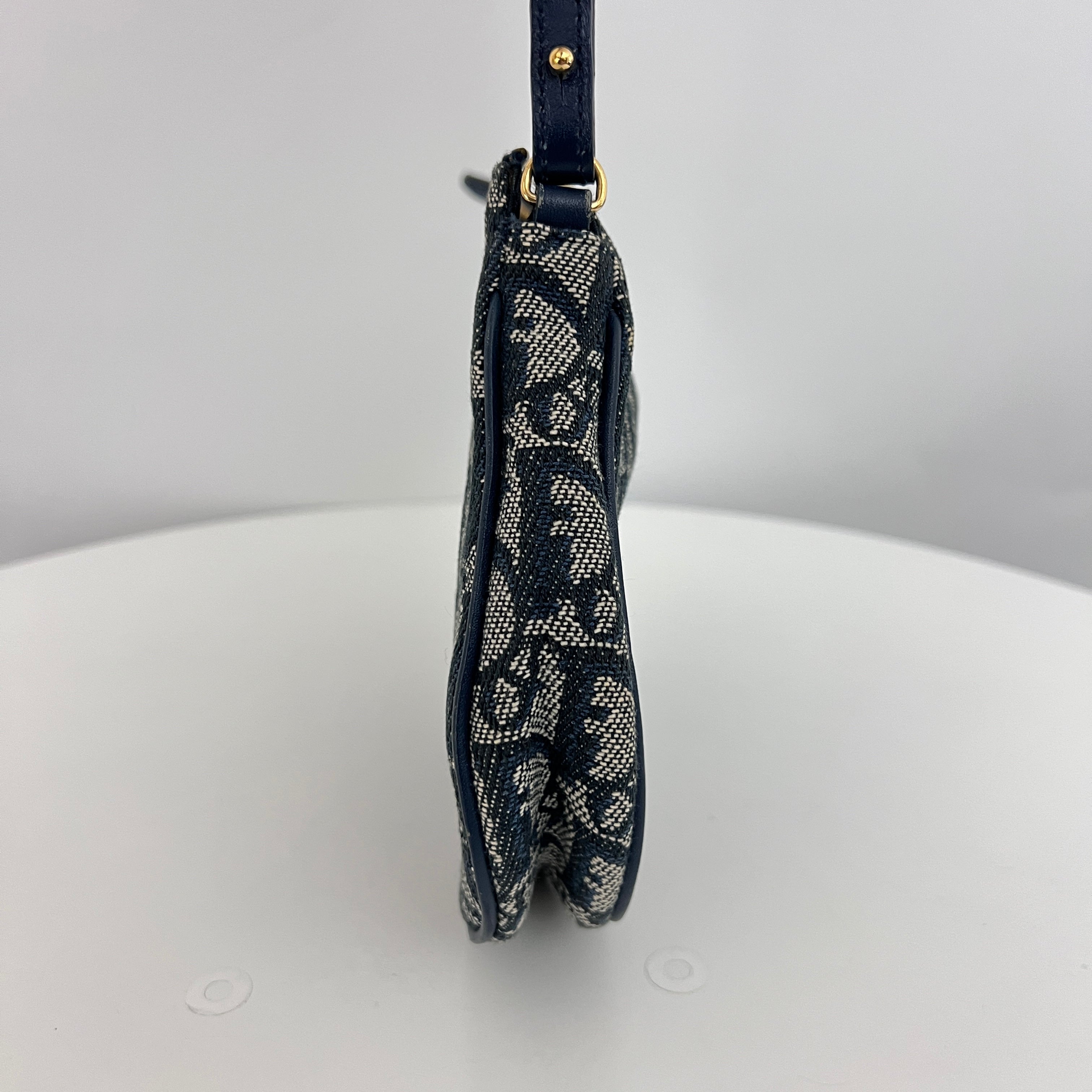 Sac DIOR Saddle Pouch toile et cuir bleu marine