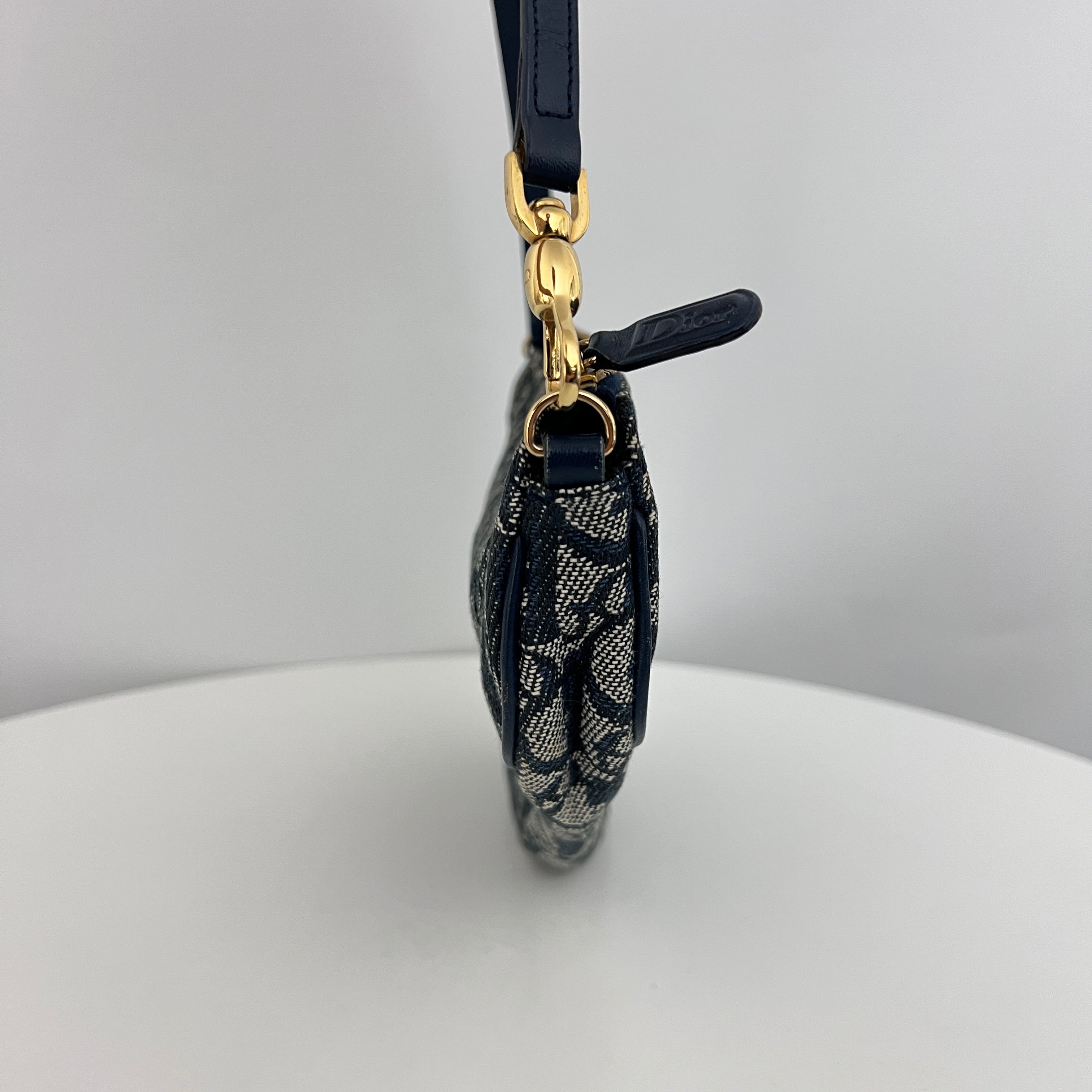 Sac DIOR Saddle Pouch toile et cuir bleu marine