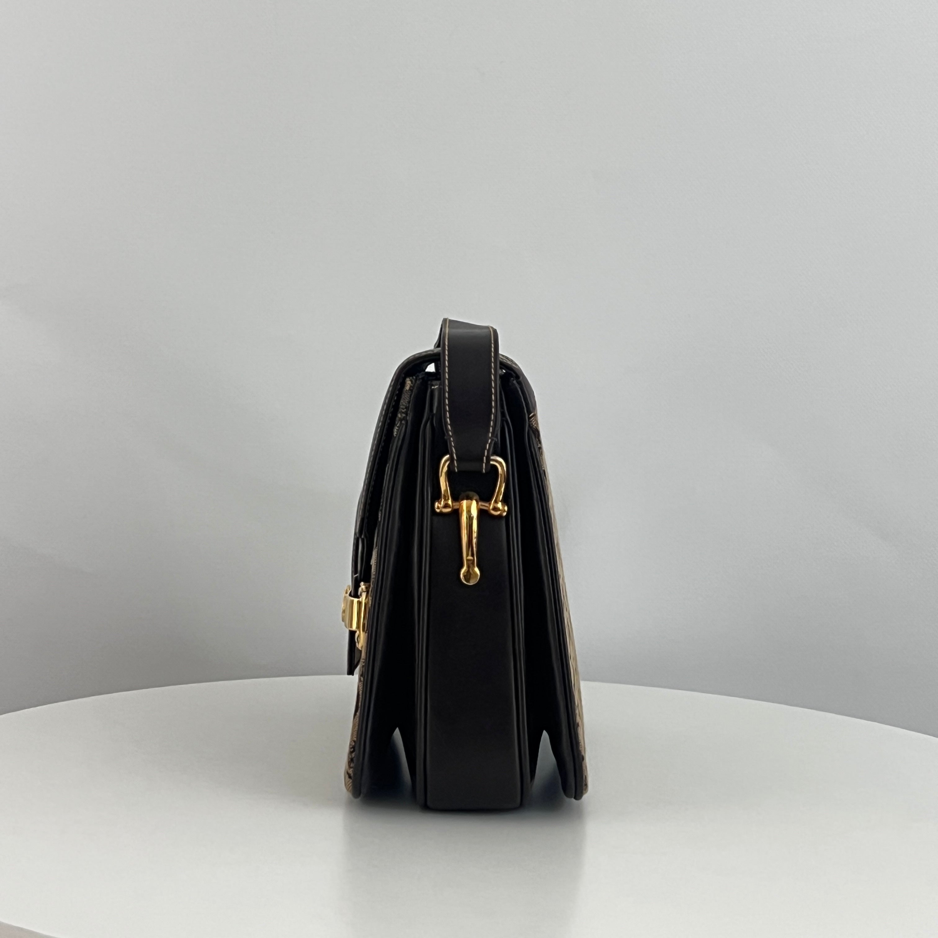 Sac CELINE Triomphe Carriage toile et cuir marron