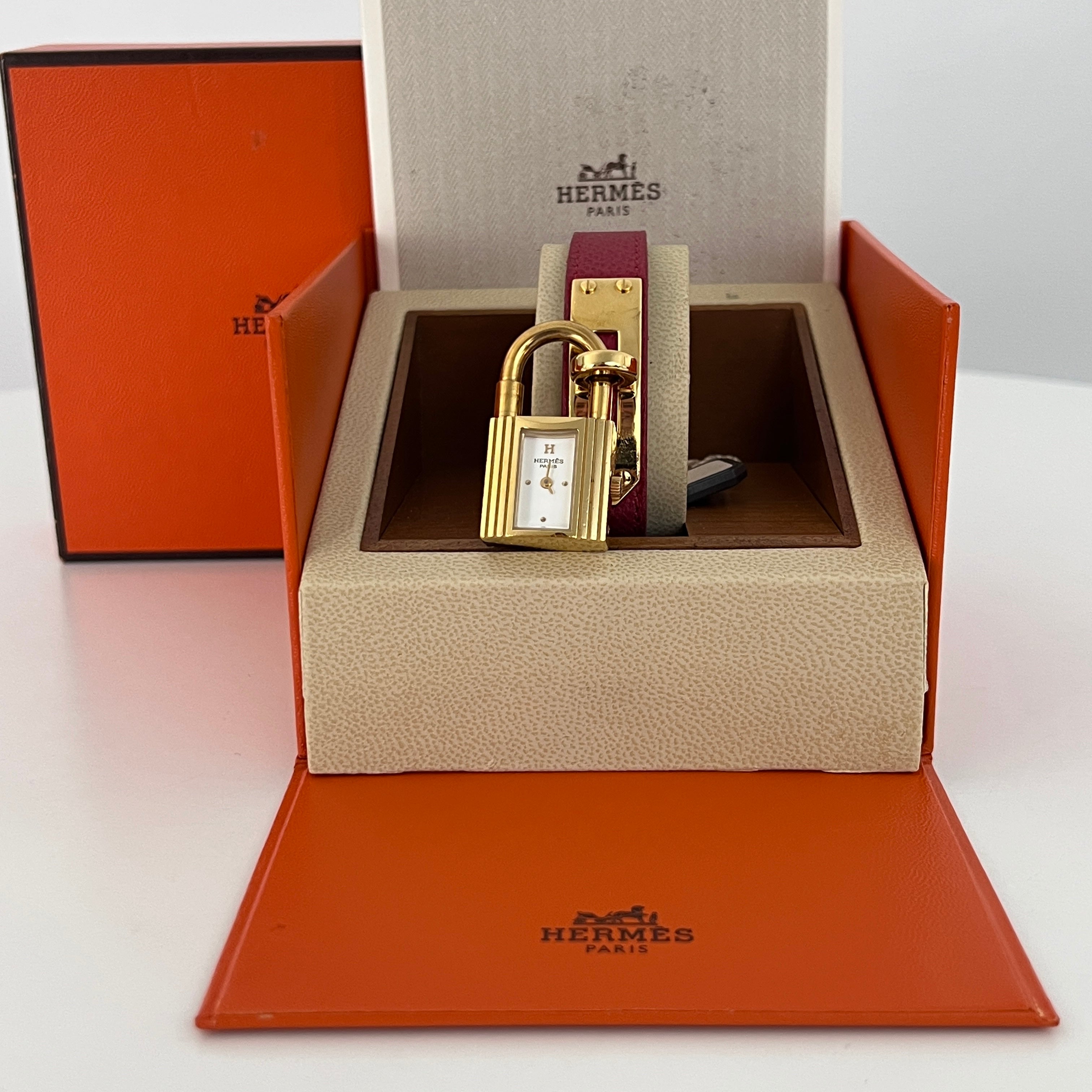 Montre HERMÈS Kelly plaqué or doré