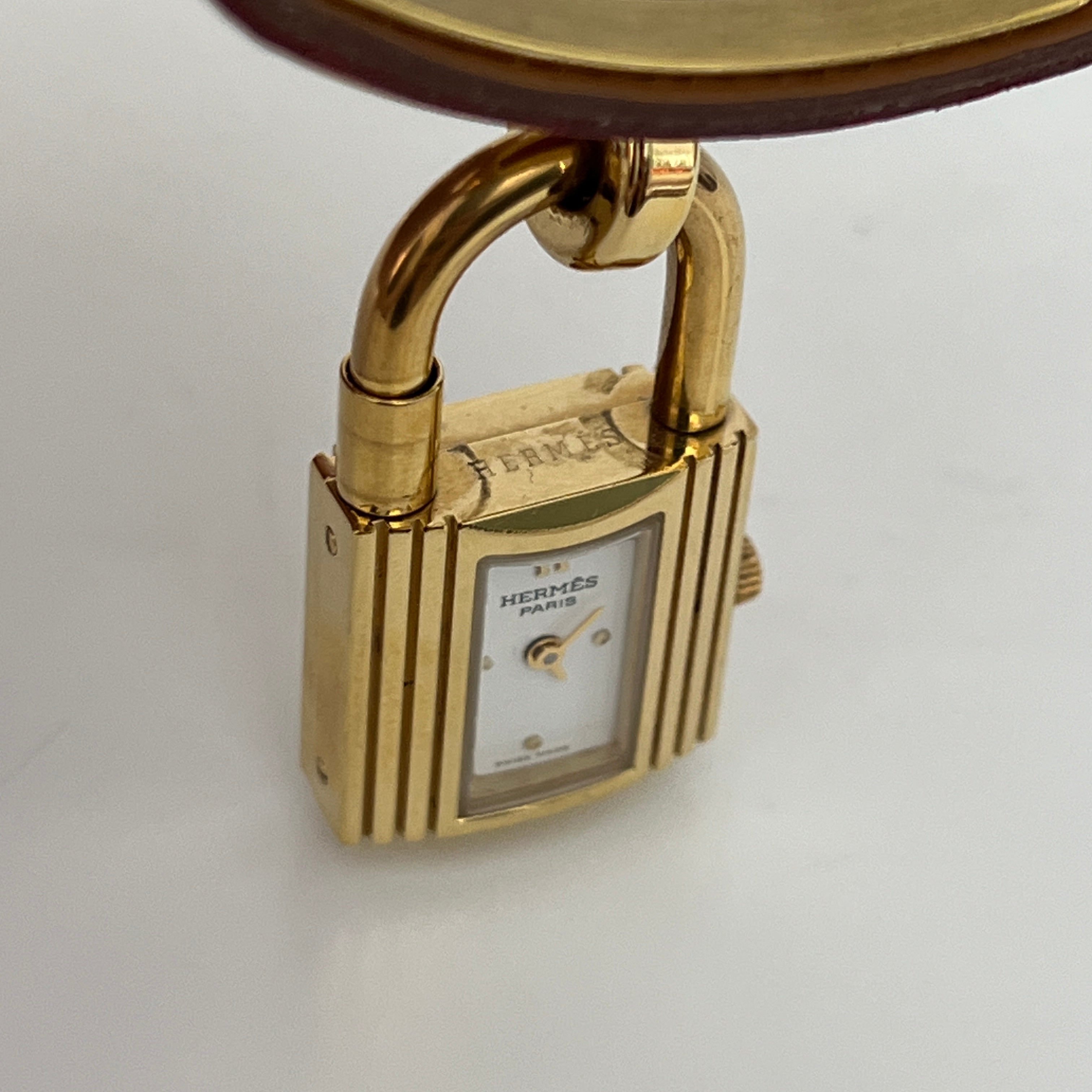 Montre HERMÈS Kelly plaqué or doré