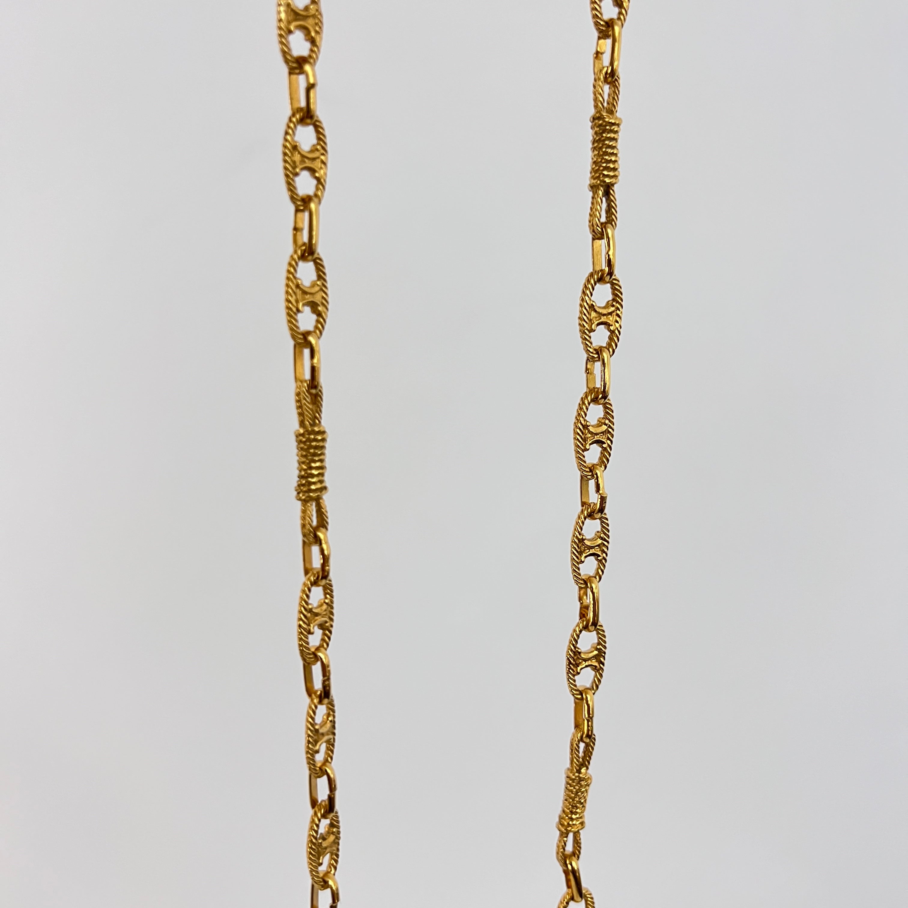 Collier CELINE Chaîne Triomphe Circa 1990