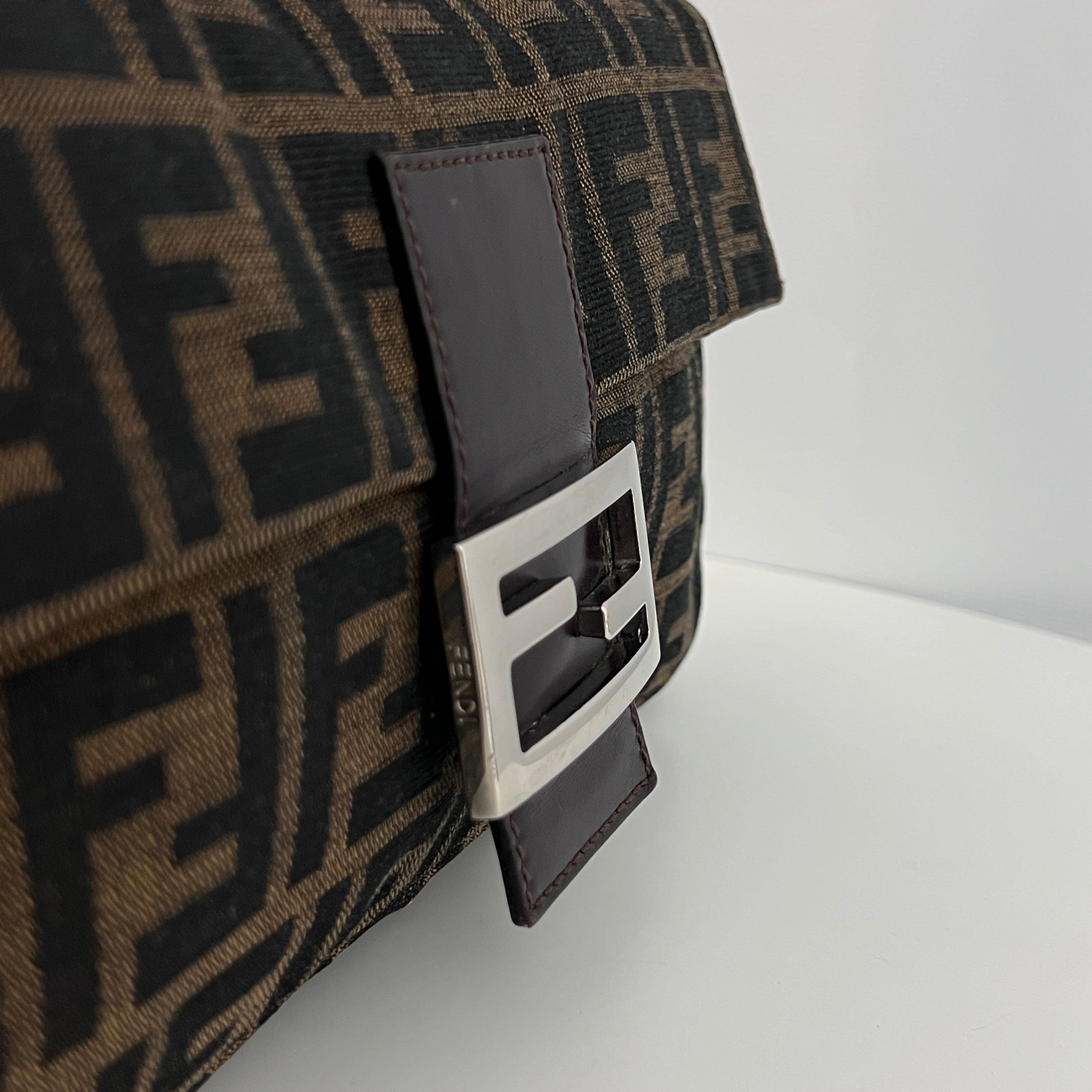 Sac FENDI Baguette toile et cuir marron