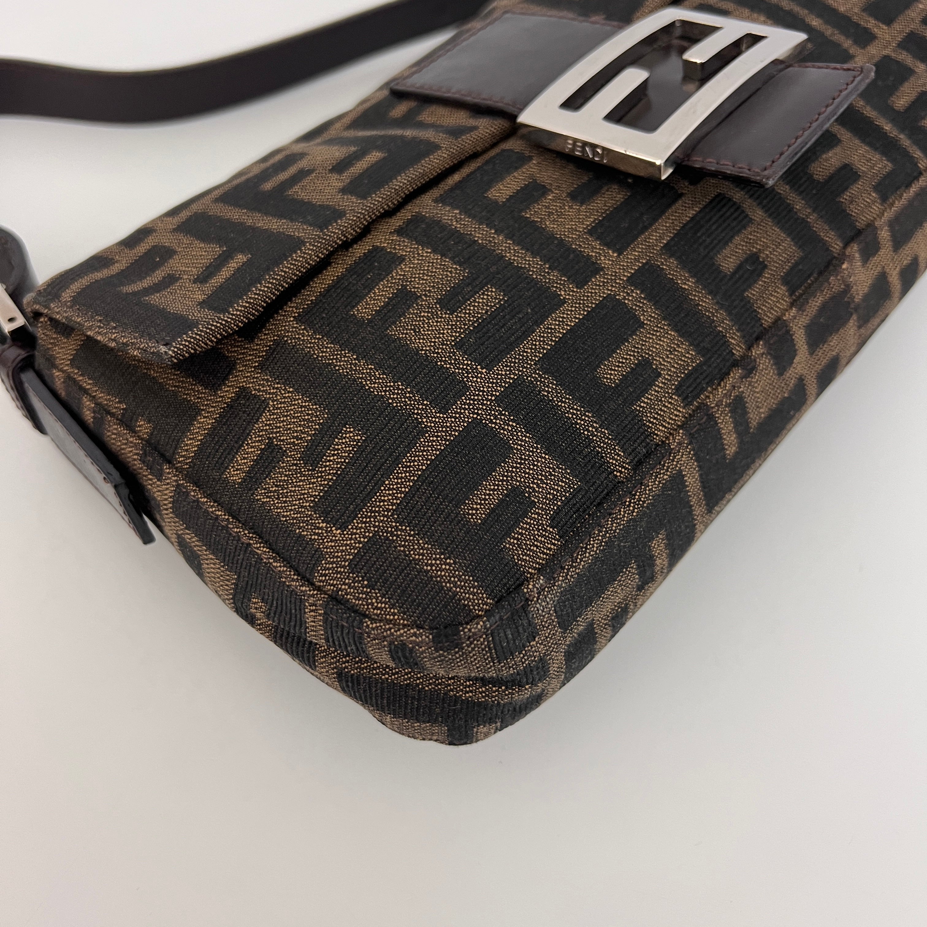 Sac FENDI Baguette toile et cuir marron