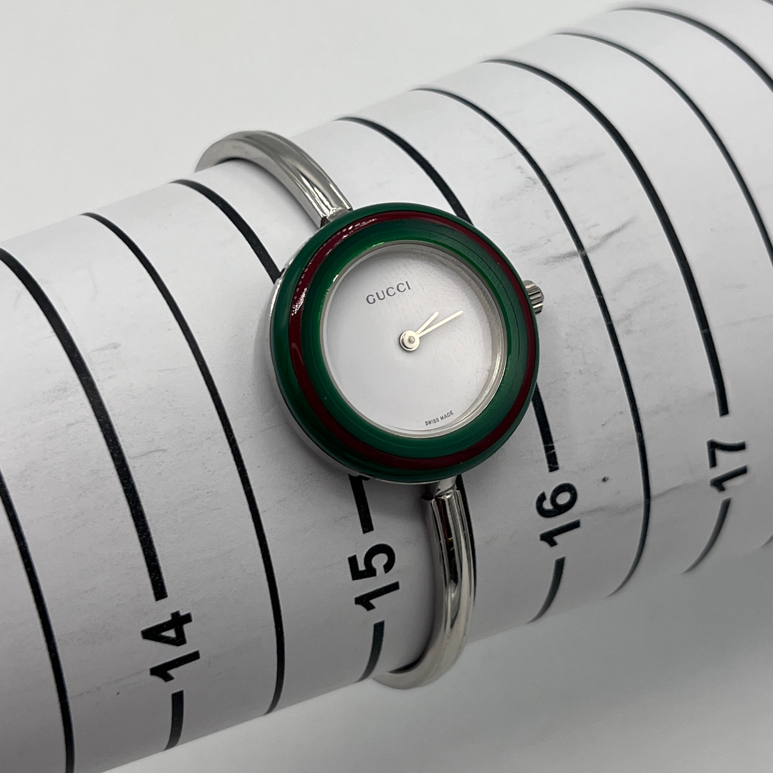 Montre GUCCI Play acier argenté
