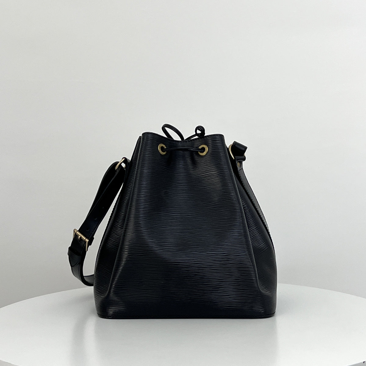 LOUIS VUITTON Petit Noe Bag Black Epi Leather Vintage 1993