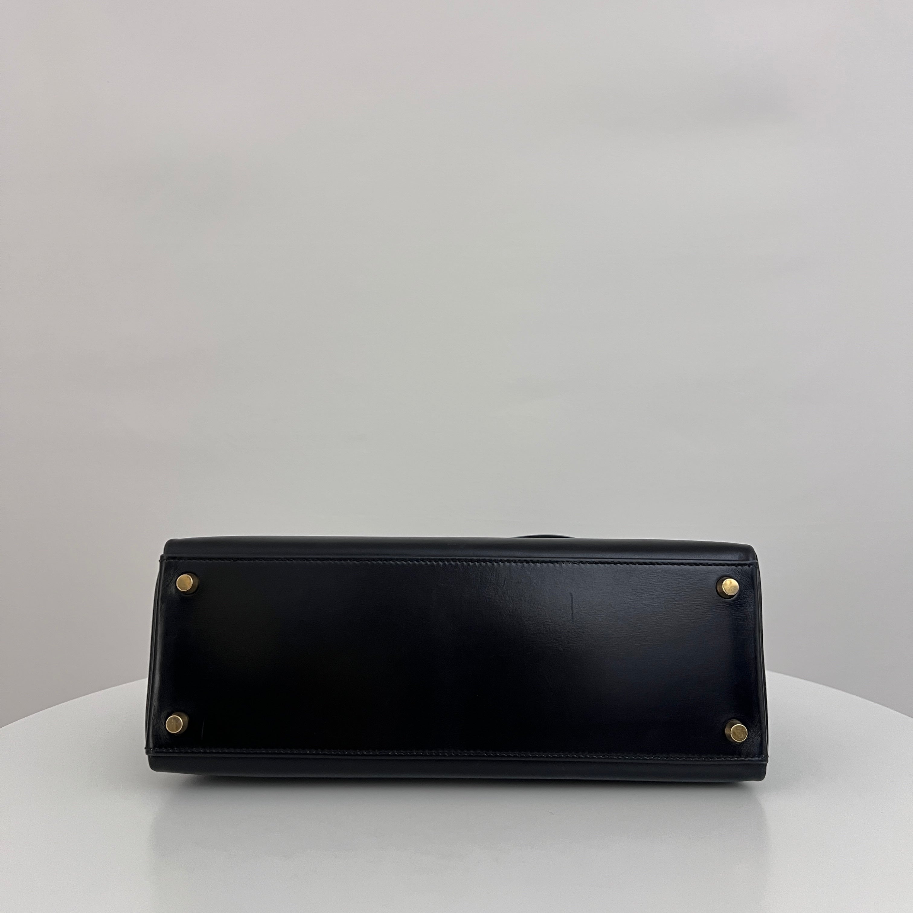 HERMÈS Kelly 32 black retourne box leather shoulder bag