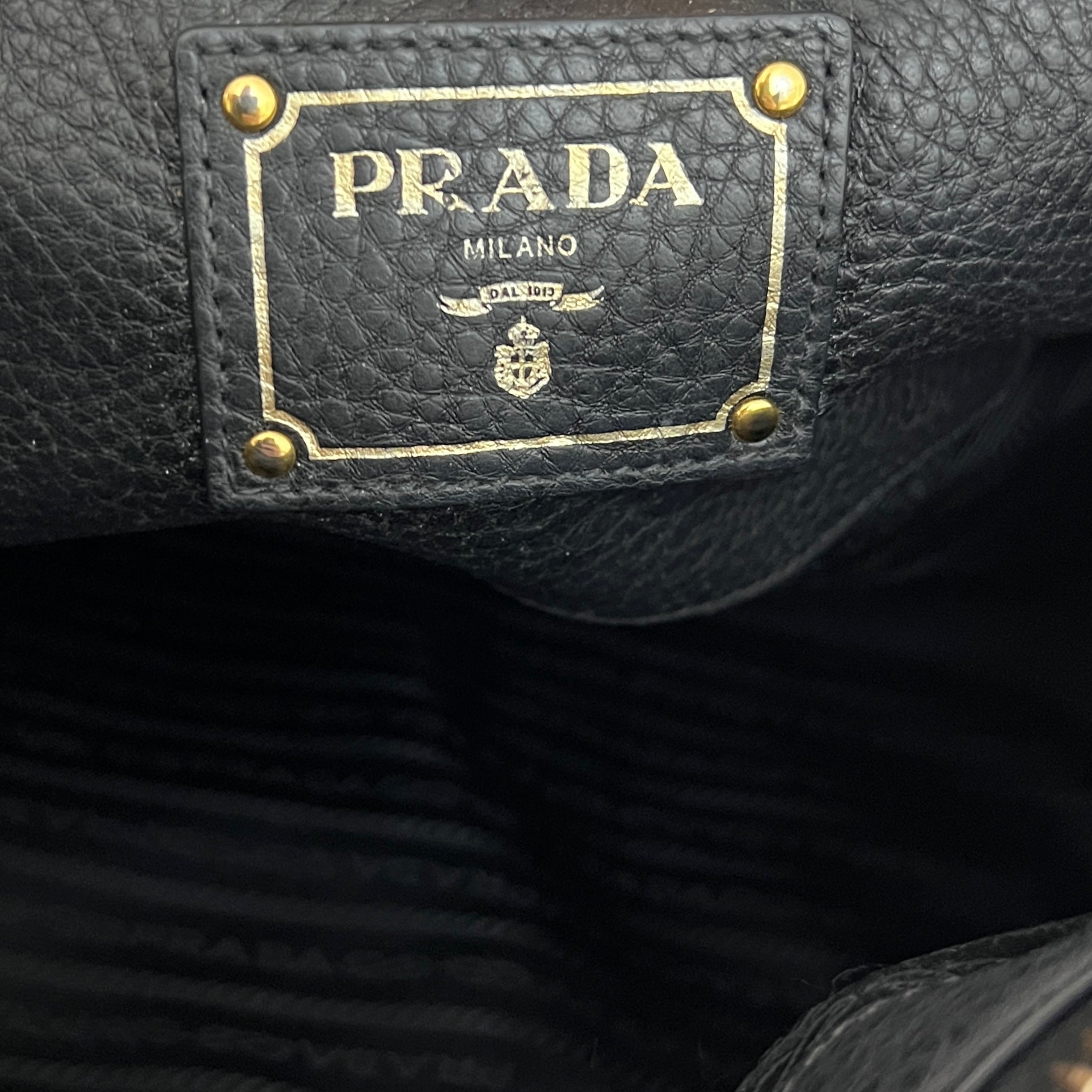 Sac à bandoulière PRADA Vitello Daino cuir grainé noir