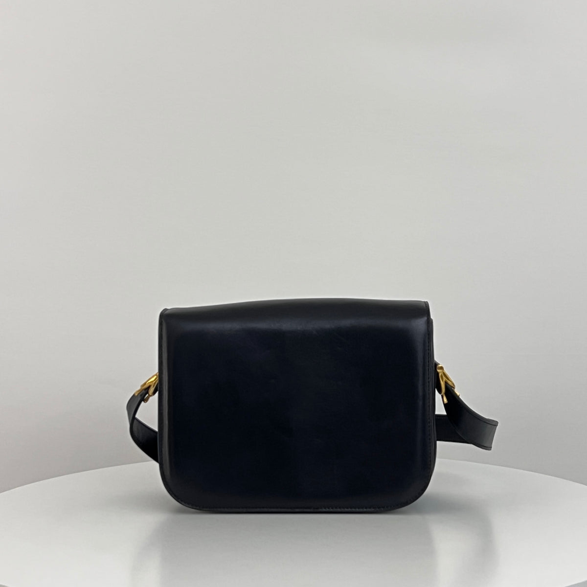 Sac CELINE Triomphe cuir lisse noir