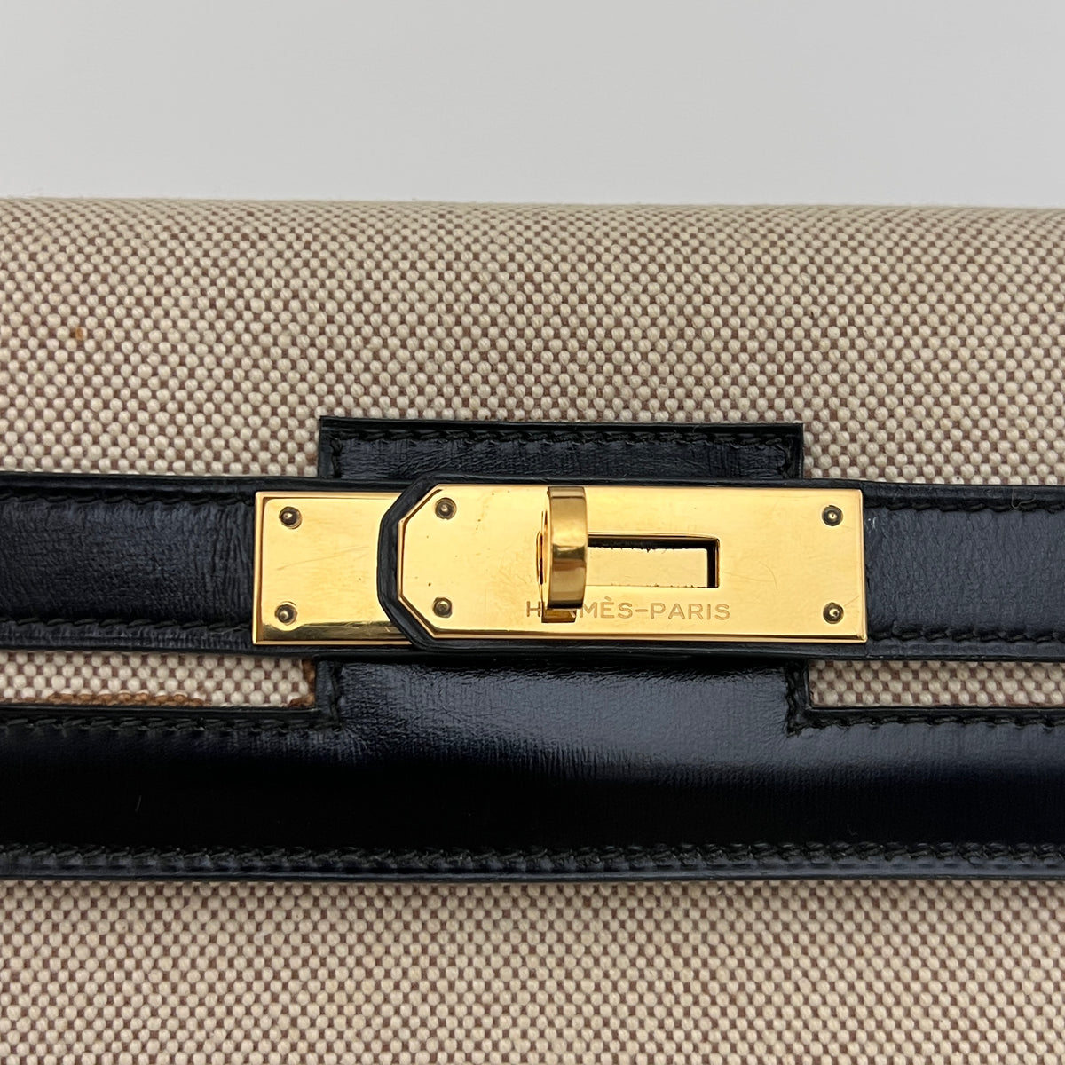 Sac HERMÈS Kelly 32 toile et cuir beige