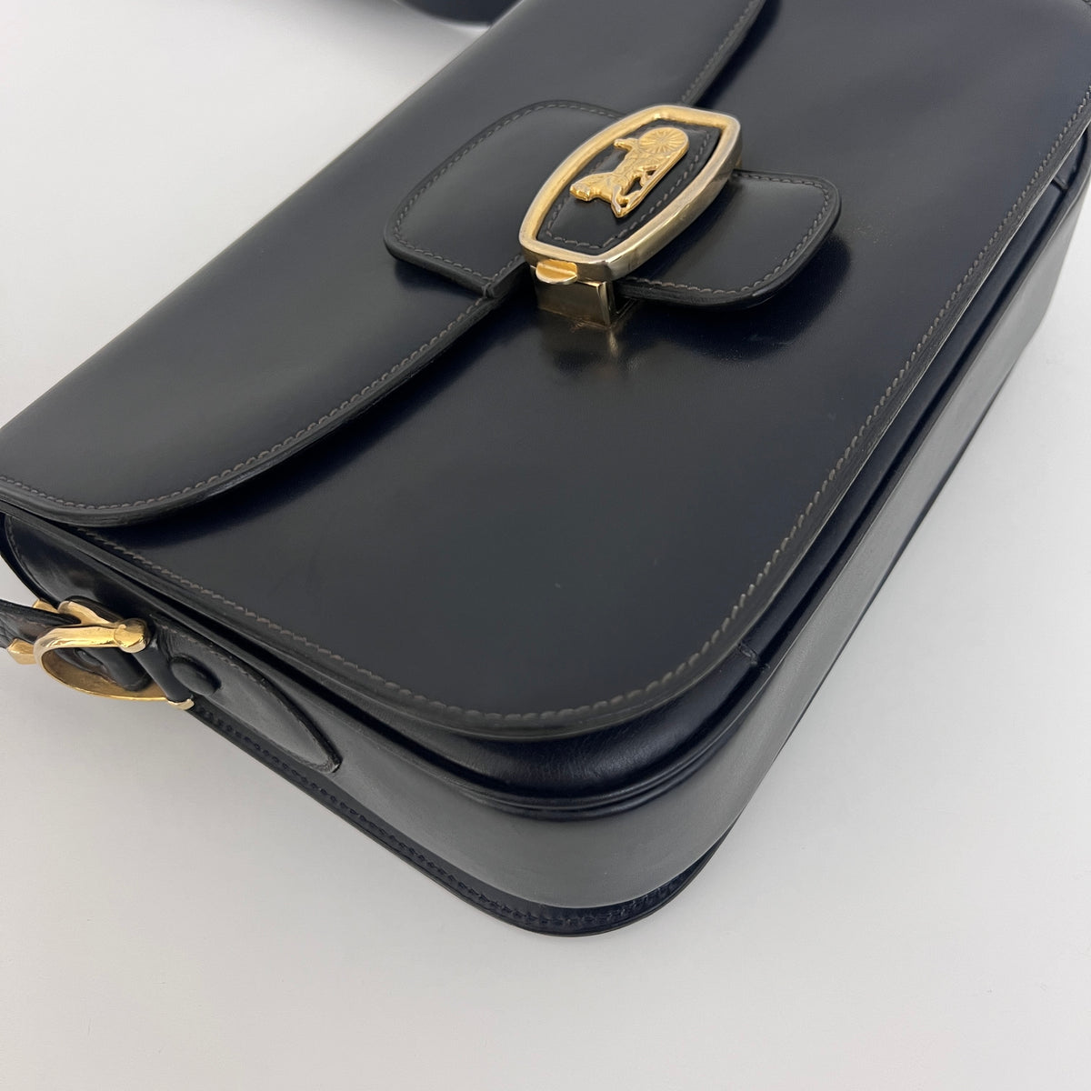 CELINE Triomphe bag in black smooth leather