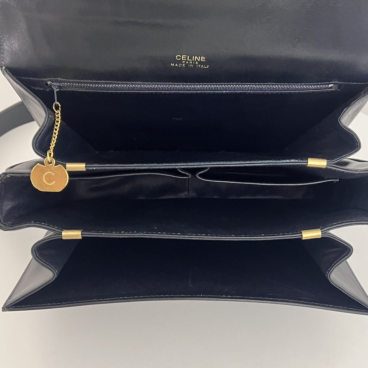 CELINE Triomphe bag in black smooth leather