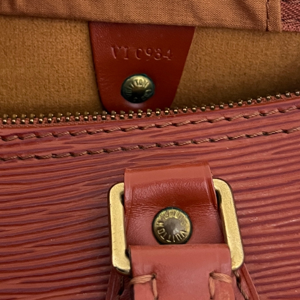 Sac LOUIS VUITTON Speedy 25 cuir épi marron vintage 1994