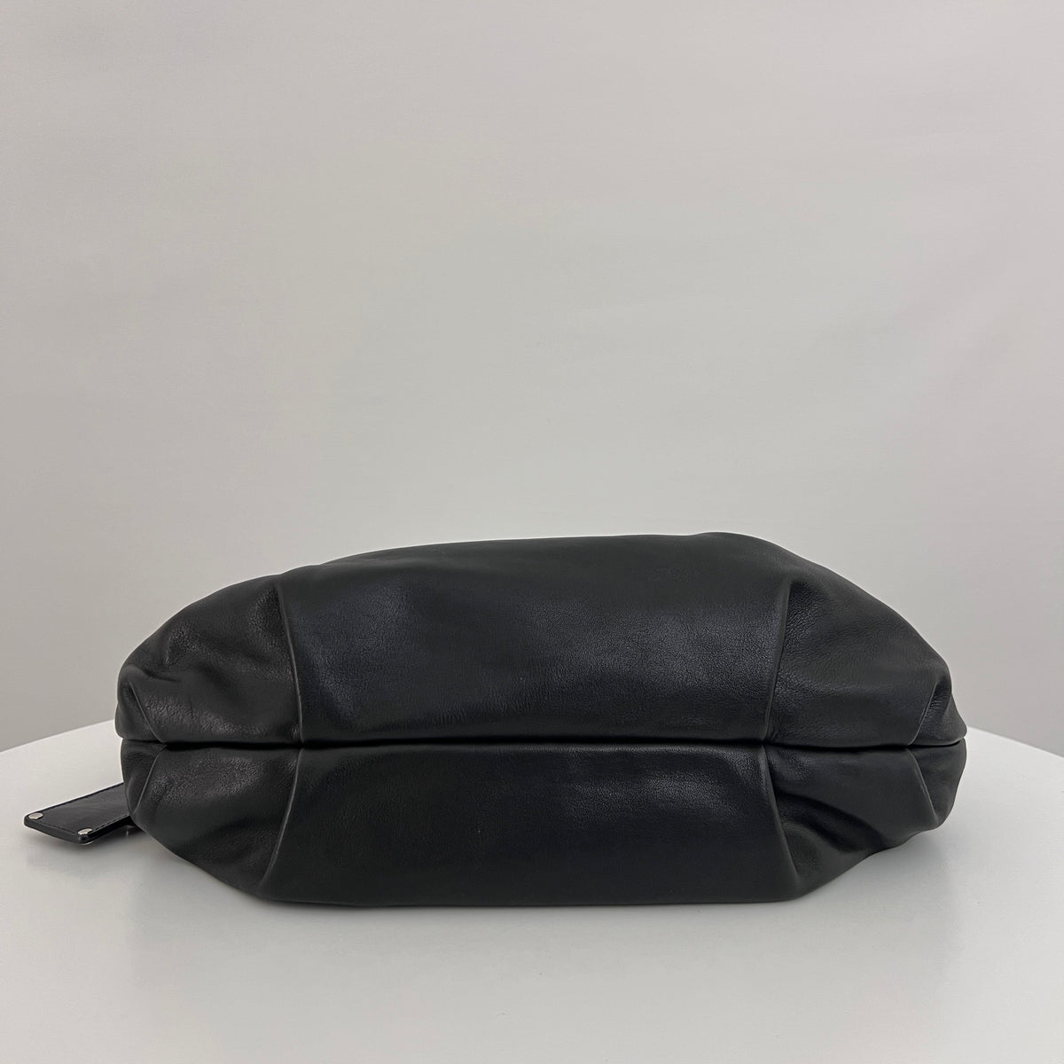 Sac PRADA Hobo Buckle cuir lisse noir