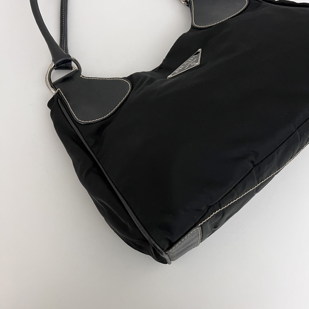 Sac PRADA Hobo nylon et cuir noir