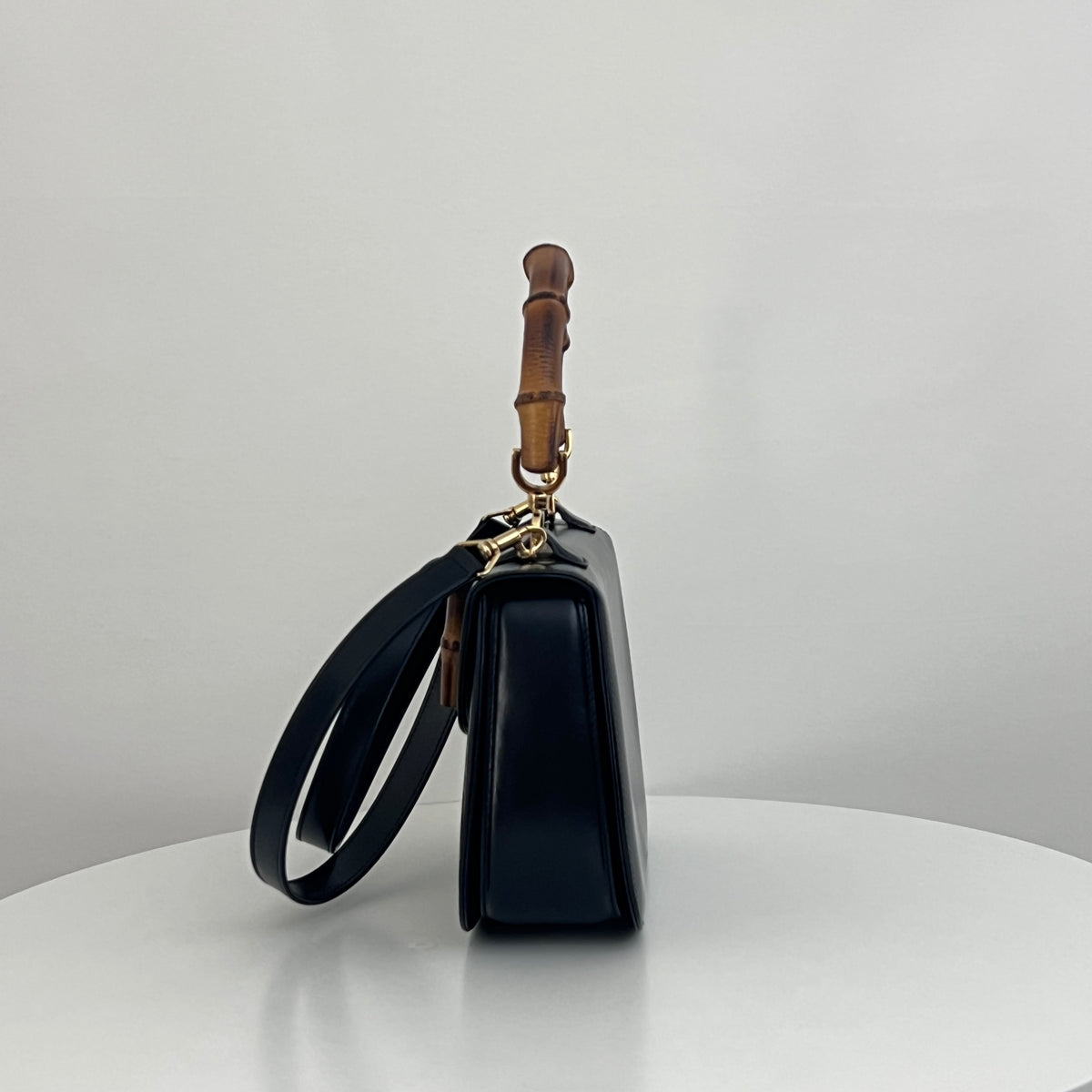 Sac à bandoulière GUCCI Bamboo 1947 Moyen cuir lisse noir