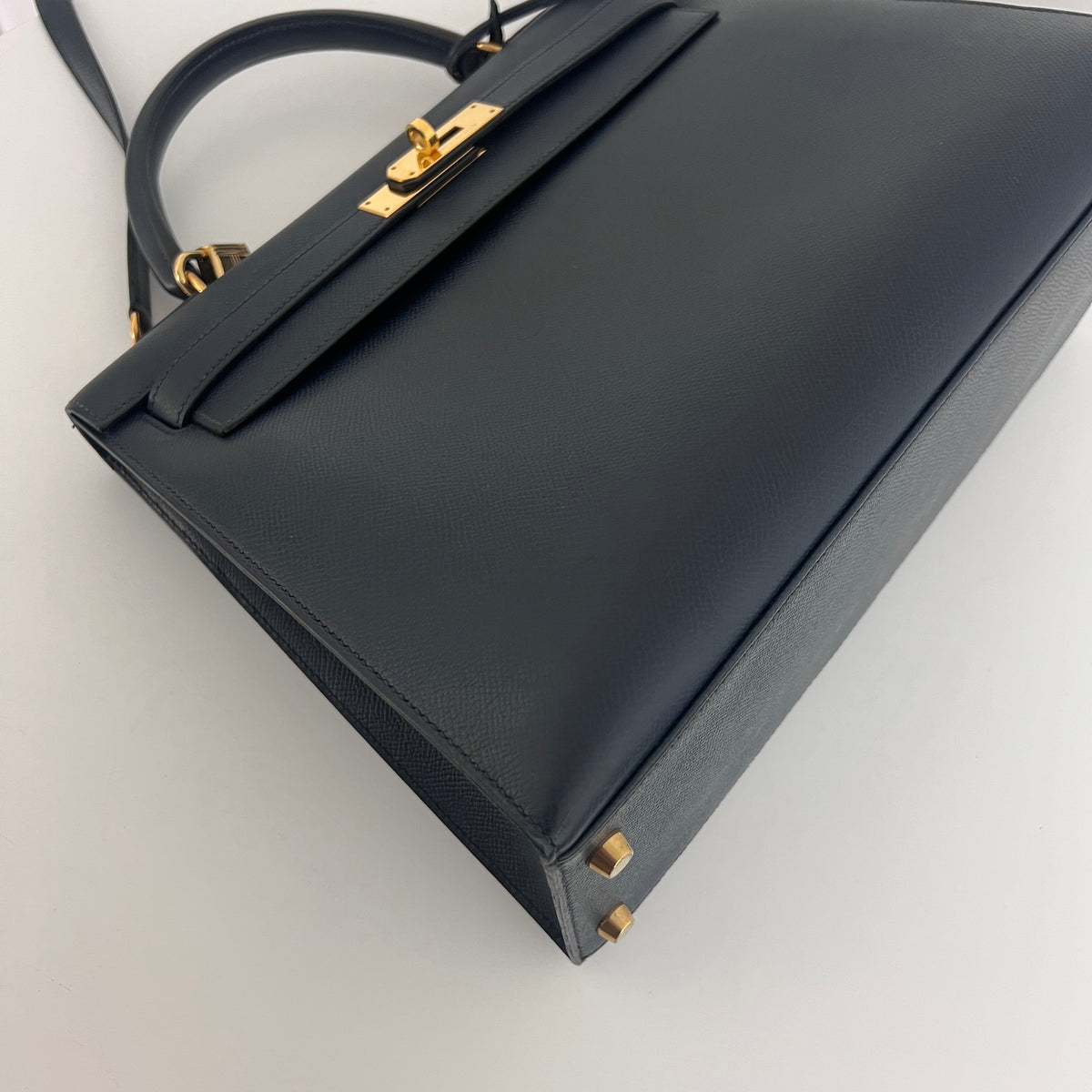 Sac à bandoulière HERMÈS Kelly 32 cuir courchevel sellier bleu marine