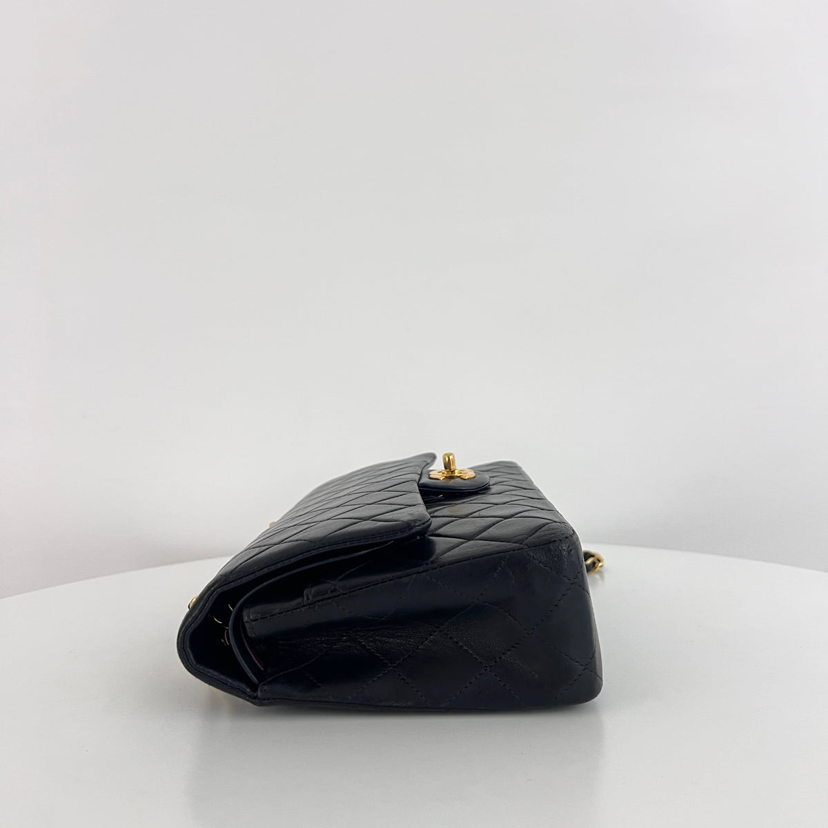 Sac à bandoulière CHANEL Classique 11.12 Medium cuir d'agneau noir vintage 2000-2002