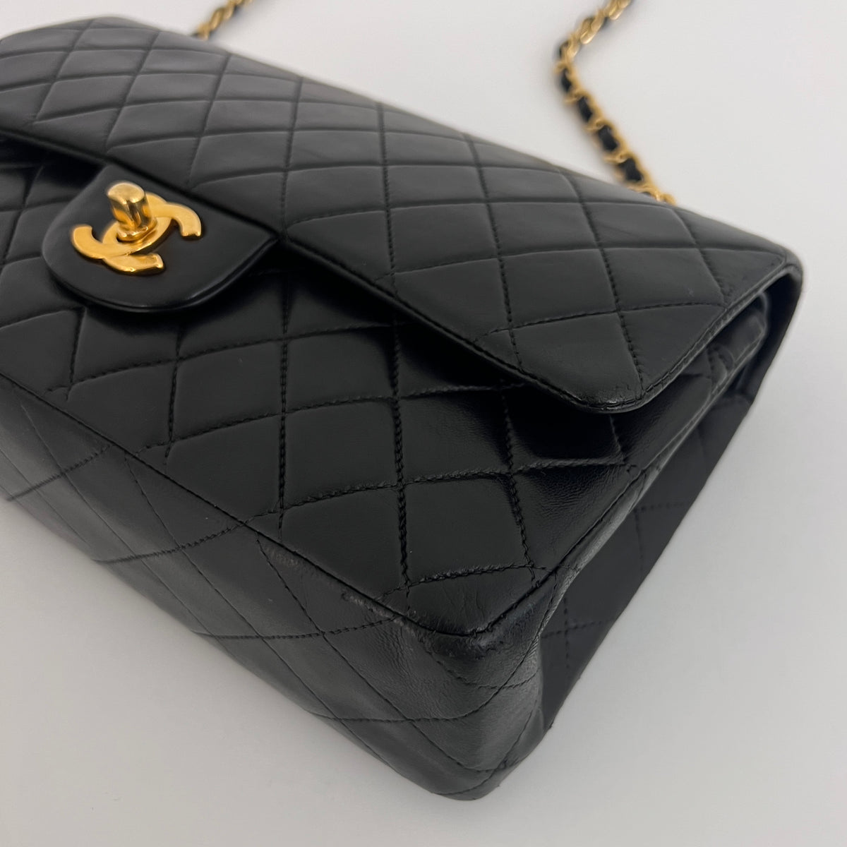 Sac à bandoulière CHANEL Classique 11.12 Medium cuir d'agneau noir vintage 2000-2002