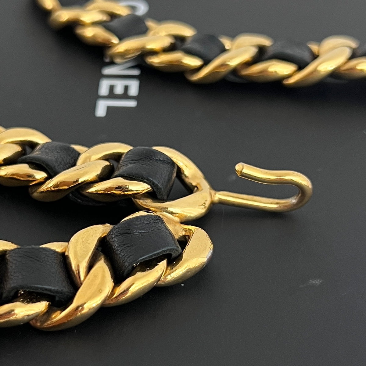 Ceinture CHANEL Double Chaîne entrelacée Circa 1990