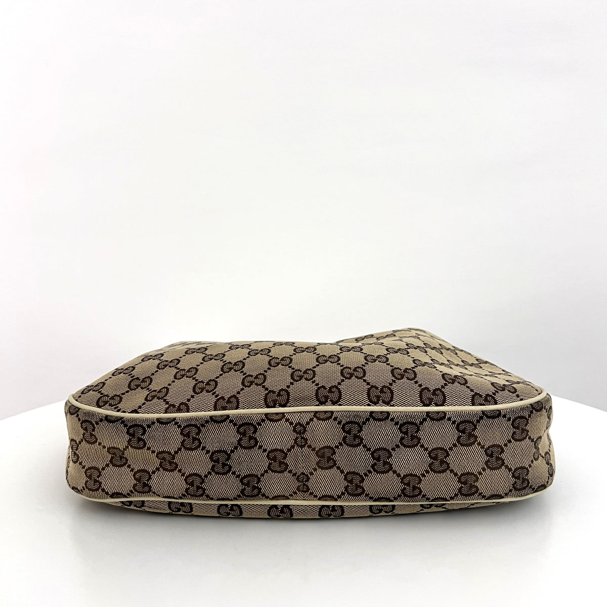 Sac GUCCI Hobo GG toile et cuir beige