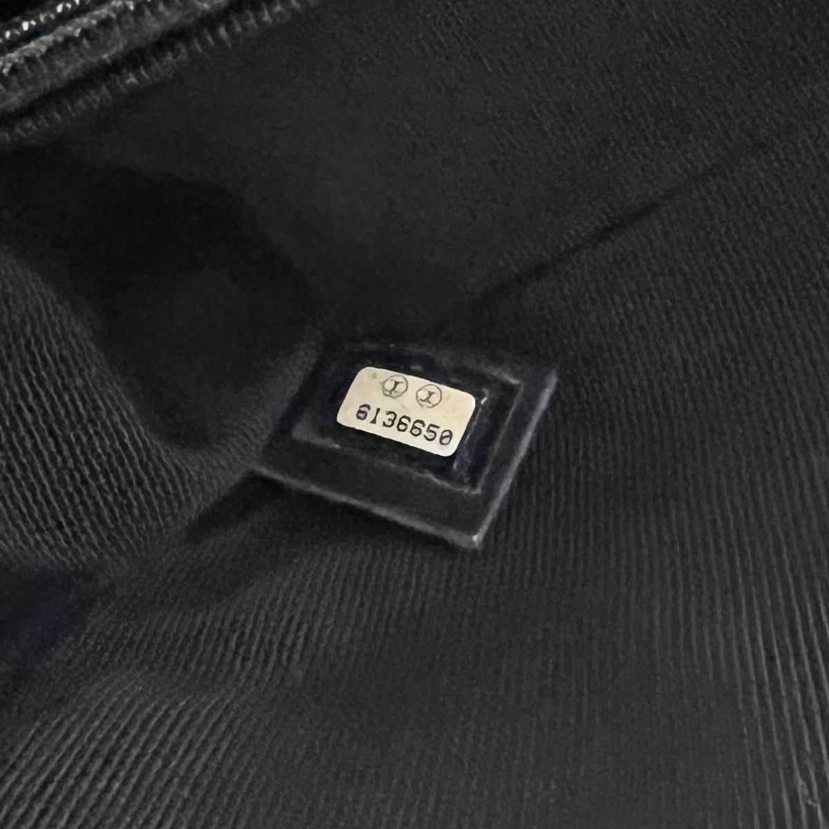 Sac à bandoulière CHANEL Classique Wild Stitch Medium cuir d'agneau noir vintage 2000-2002