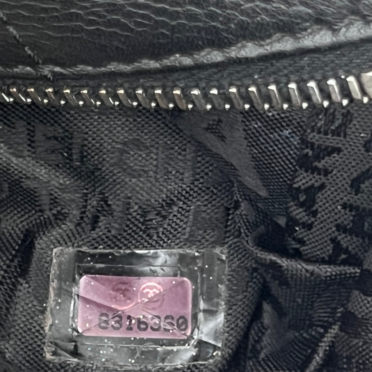 Sac CHANEL Boston Chocolate Bar cuir caviar noir vintage 2003-2004