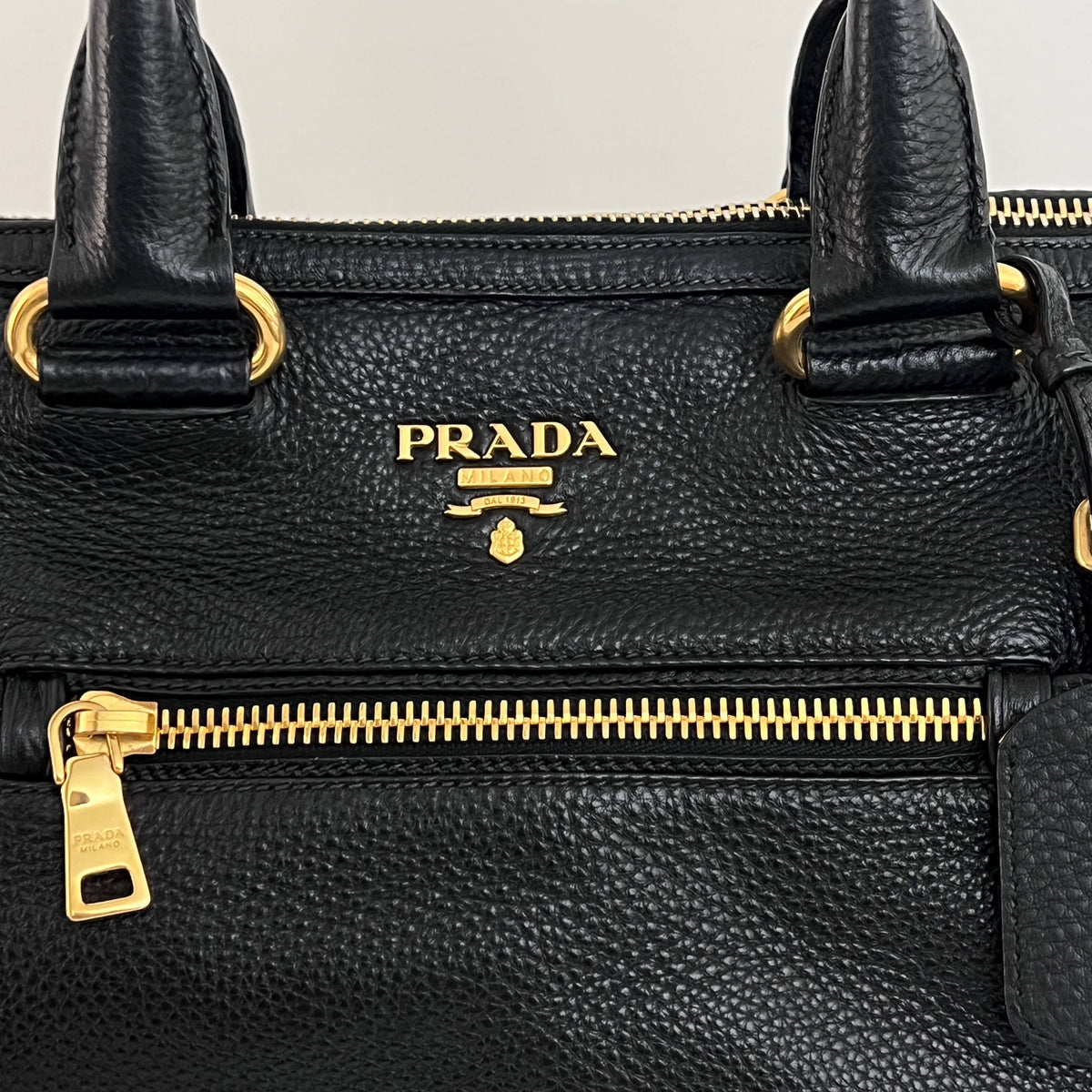 Sac PRADA Vitello Daino cuir grainé noir