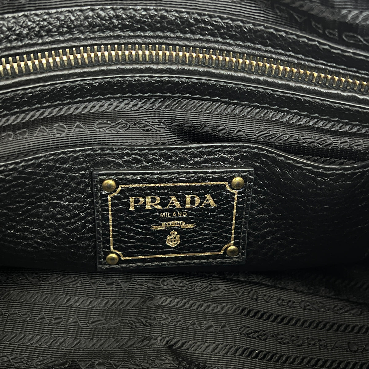 Sac PRADA Vitello Daino cuir grainé noir