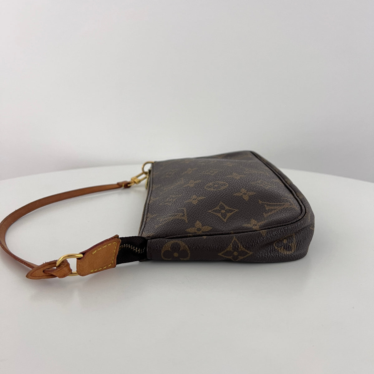 LOUIS VUITTON Pochette Accessoires crossbody bag in brown canvas and leather, vintage 2000