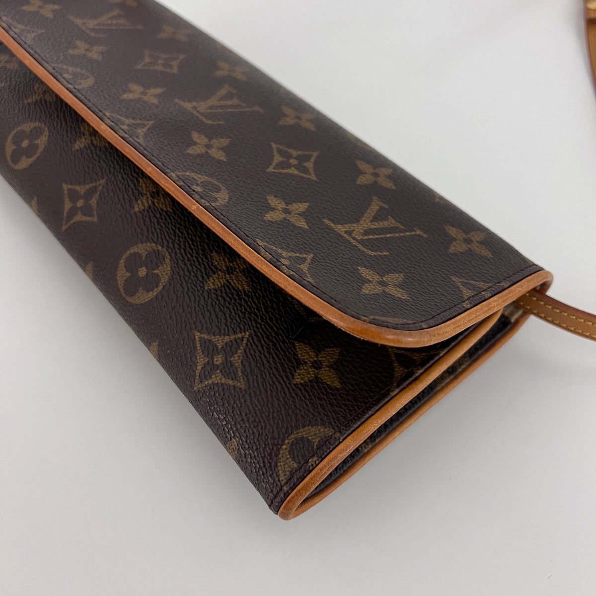 LOUIS VUITTON Twin GM Shoulder Bag in brown canvas and leather vintage 2000
