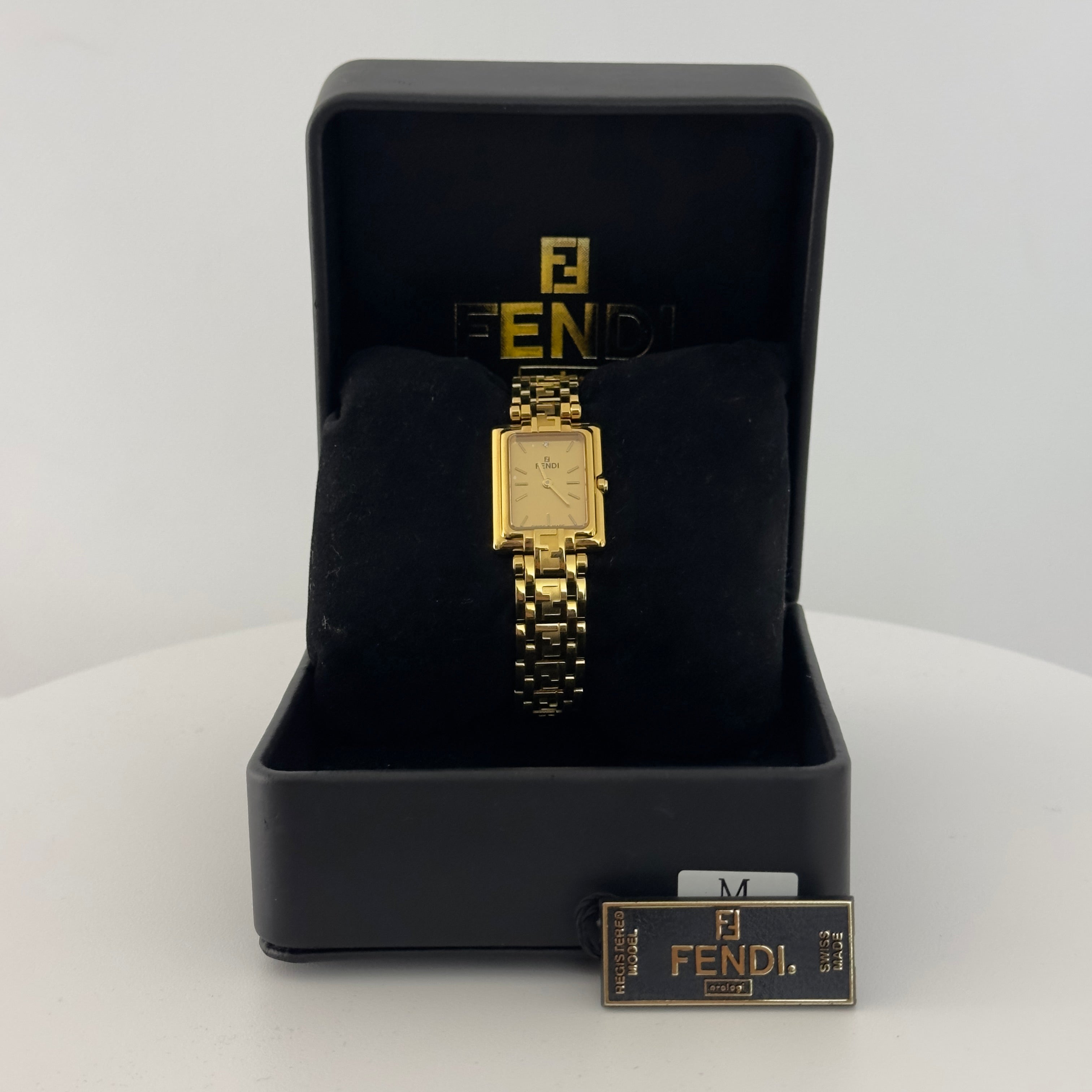 Montre FENDI 730 L plaqué or dorée